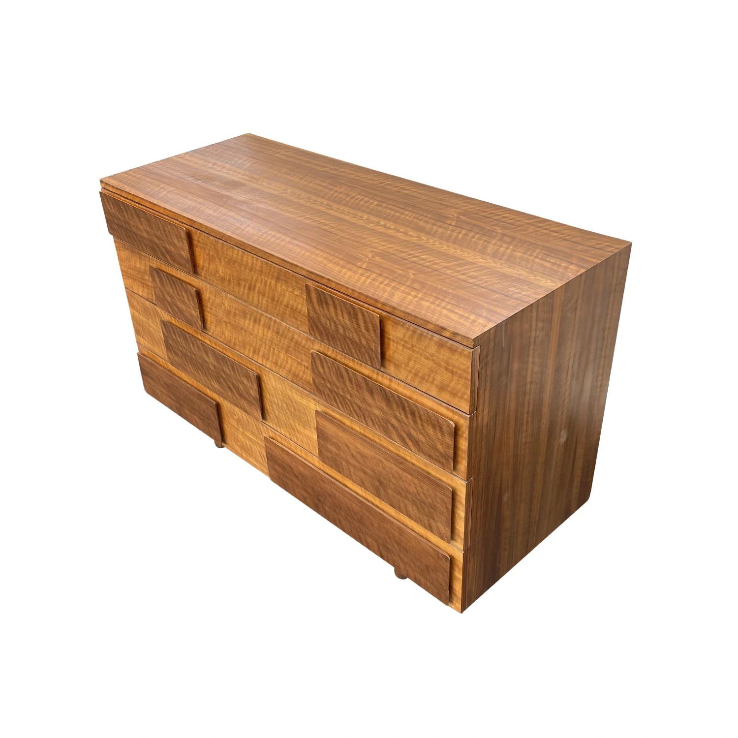 20th Century Brown Italian Walnut M. Singer & Sons Dresser, Cabinet by Gio Ponti For Sale 1