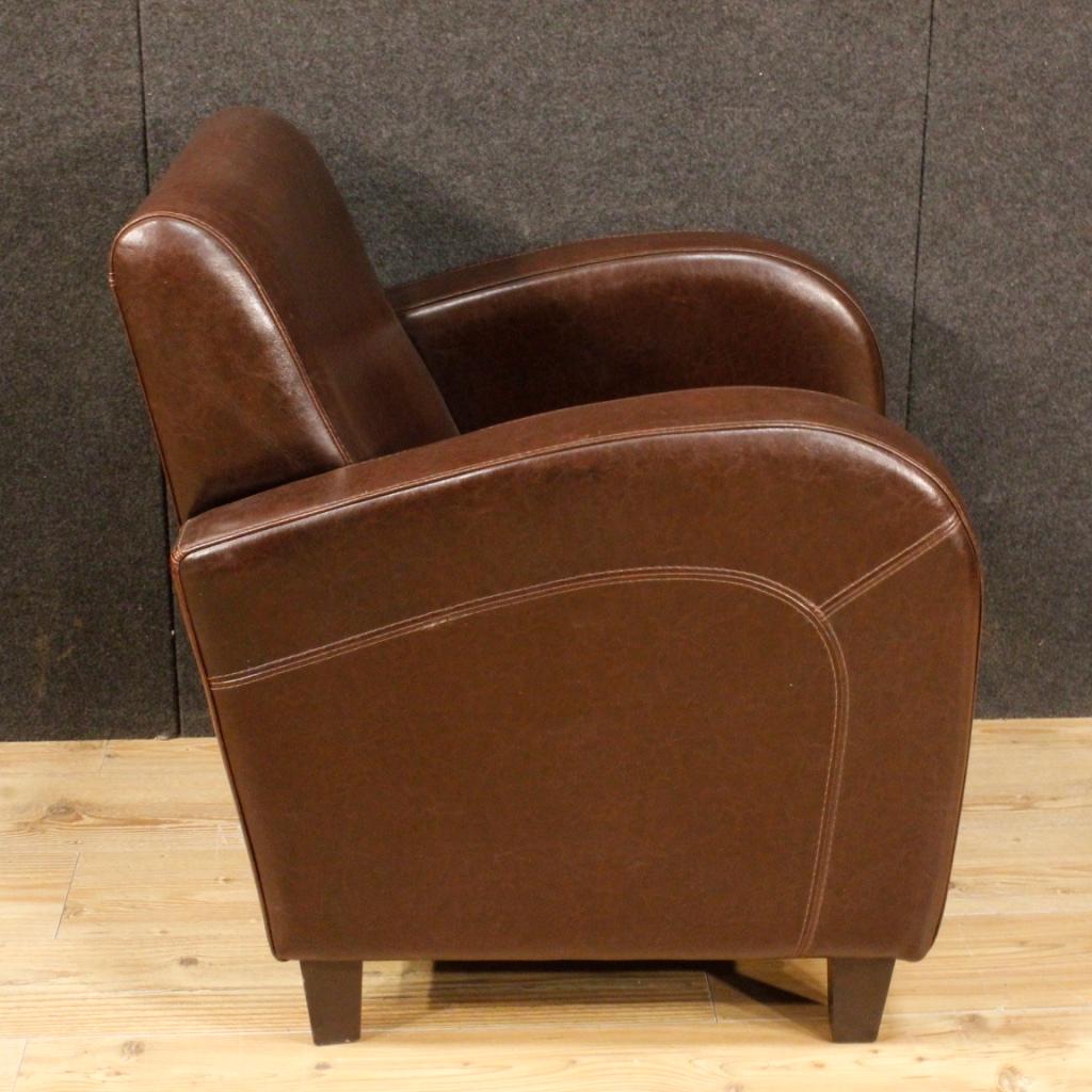 20th Century Brown Leather and Wood English Armchair, 1980 4