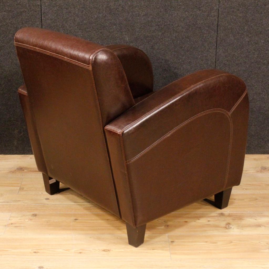 20th Century Brown Leather and Wood English Armchair, 1980 1