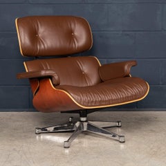 Sedia da salotto Eames in pelle marrone del XX secolo di Vitra, Made in USA c.C.