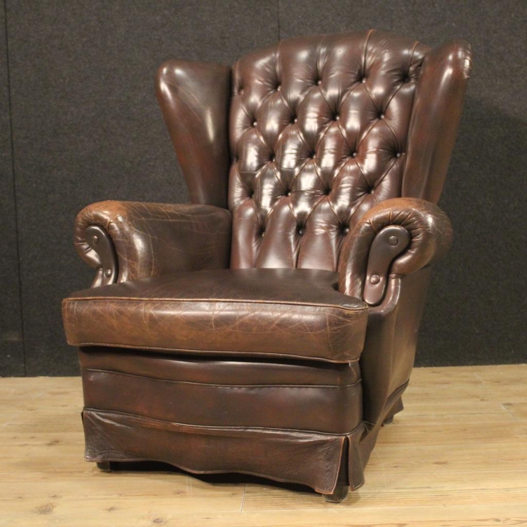 20th Century Brown Leather English Chester Armchair, 1970 8