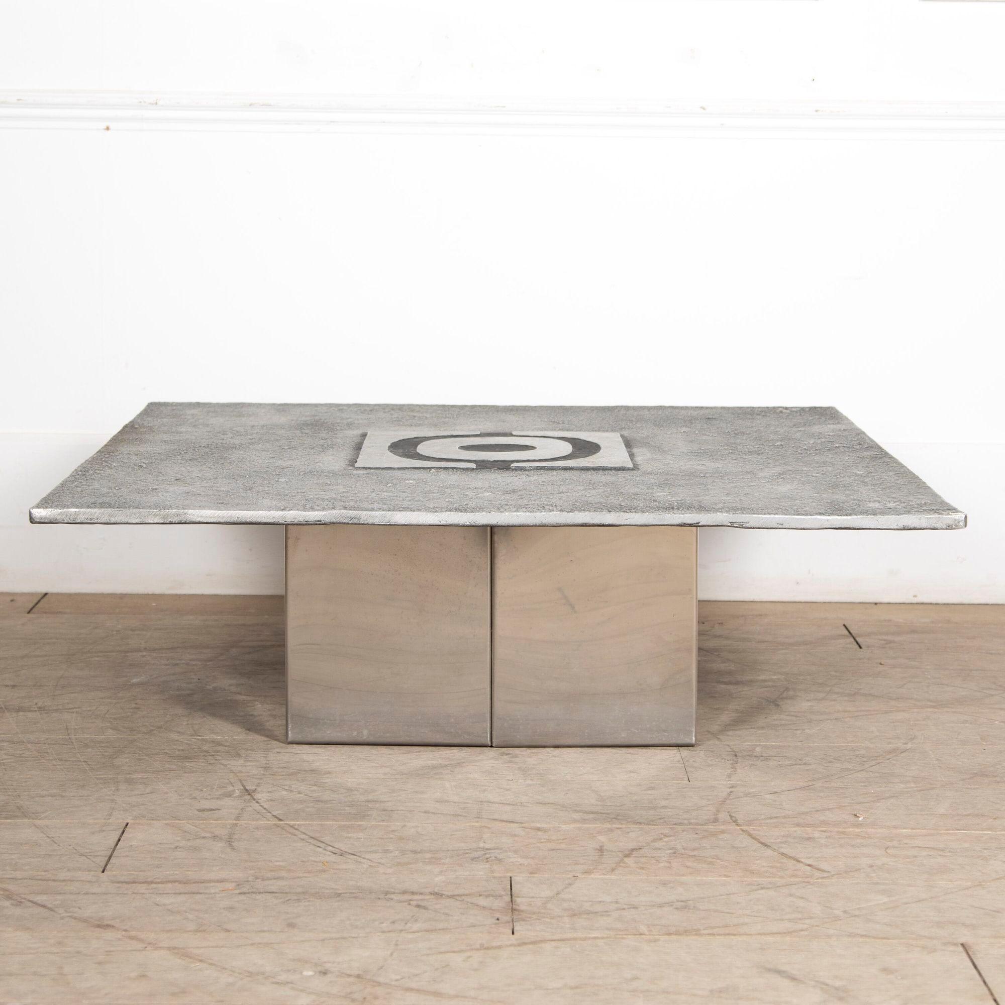 Gorgeous Belgian aluminum cast coffee table dating to the 1970s.
This fabulous table was designed by Belgian designer, Willy Ceysens.
A beautiful piece for any living space!