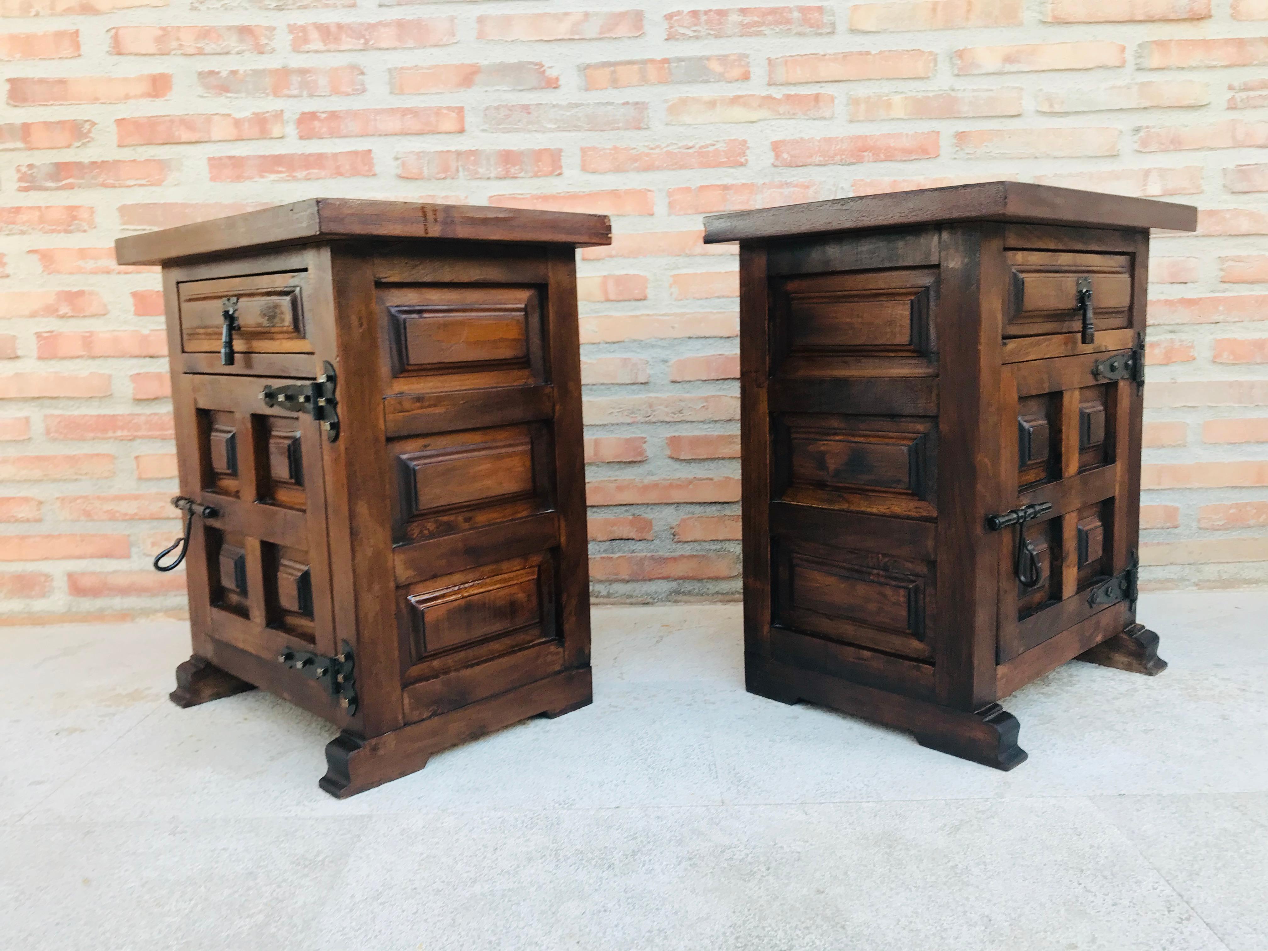 Walnut 20th Century Brutalist Pair of Spanish Nightstands with Carved Drawer and Door