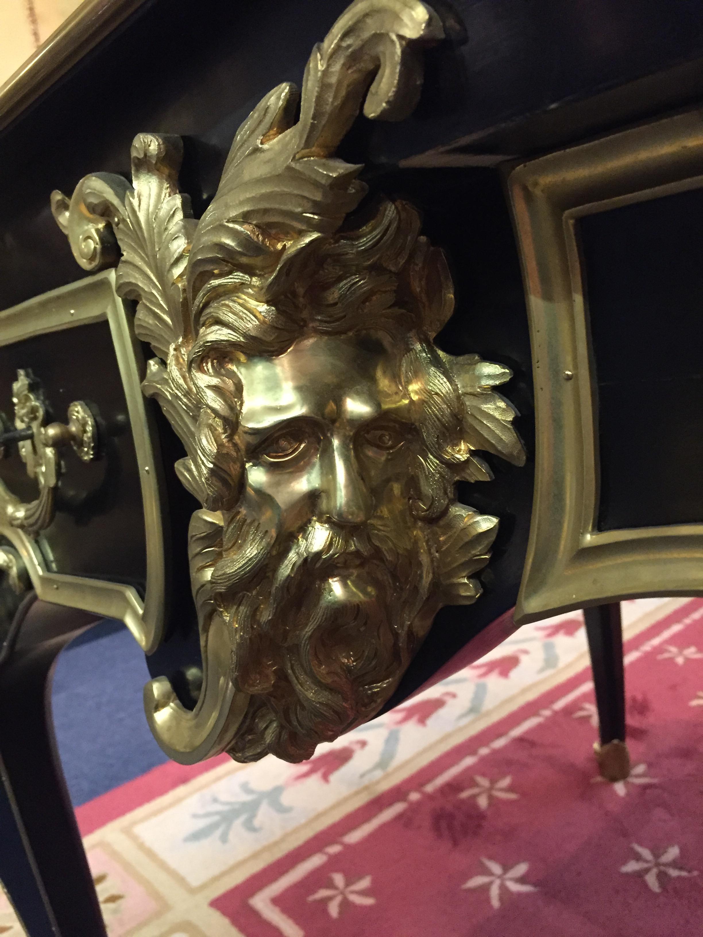 Bureau Plat du 20e siècle d'après le style d'Andre Charles Boulle en vente 11