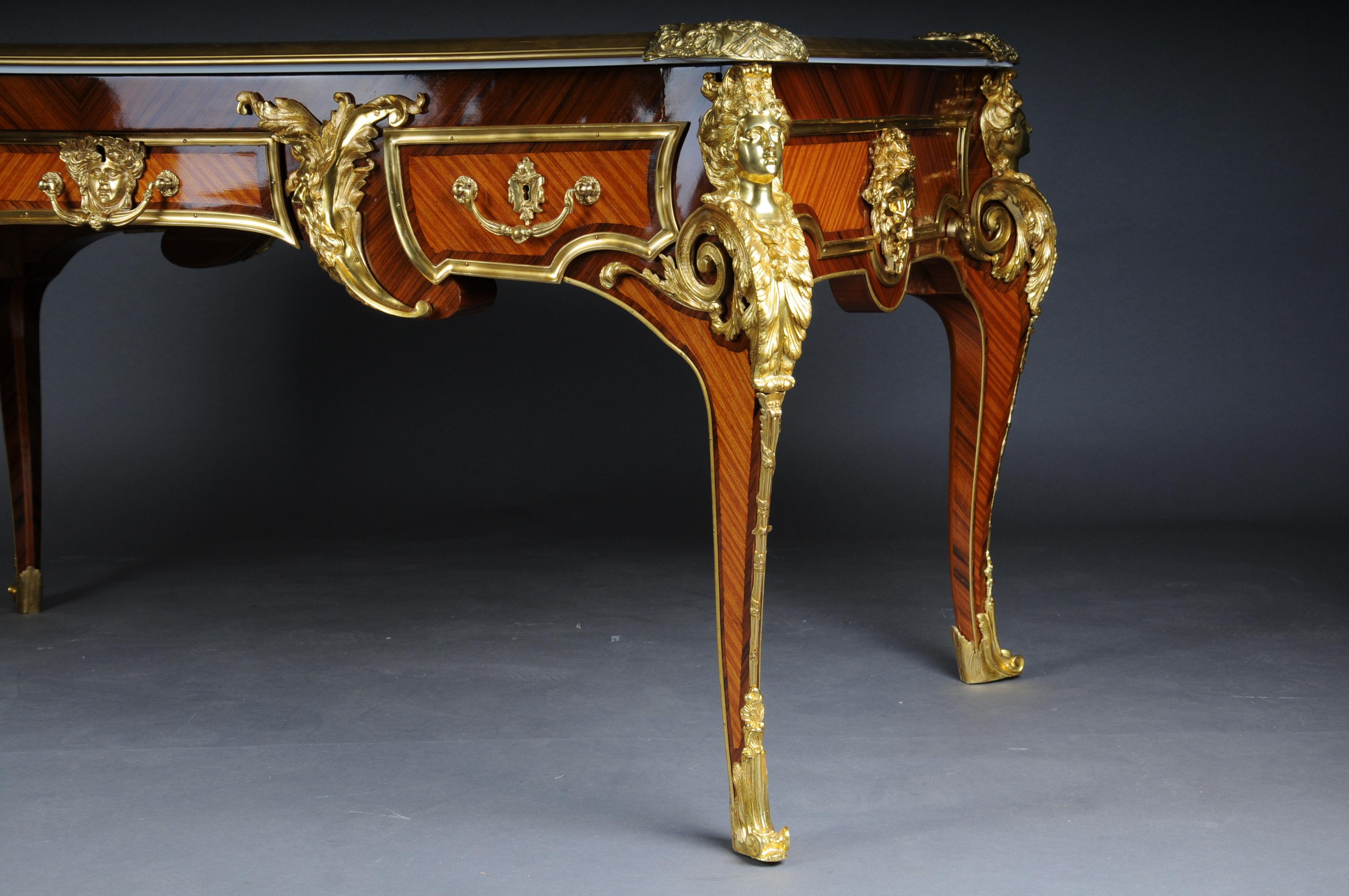 Doré Bureau Plat du 20ème siècle d'après le modèle d'Andre Charles Boulle en vente