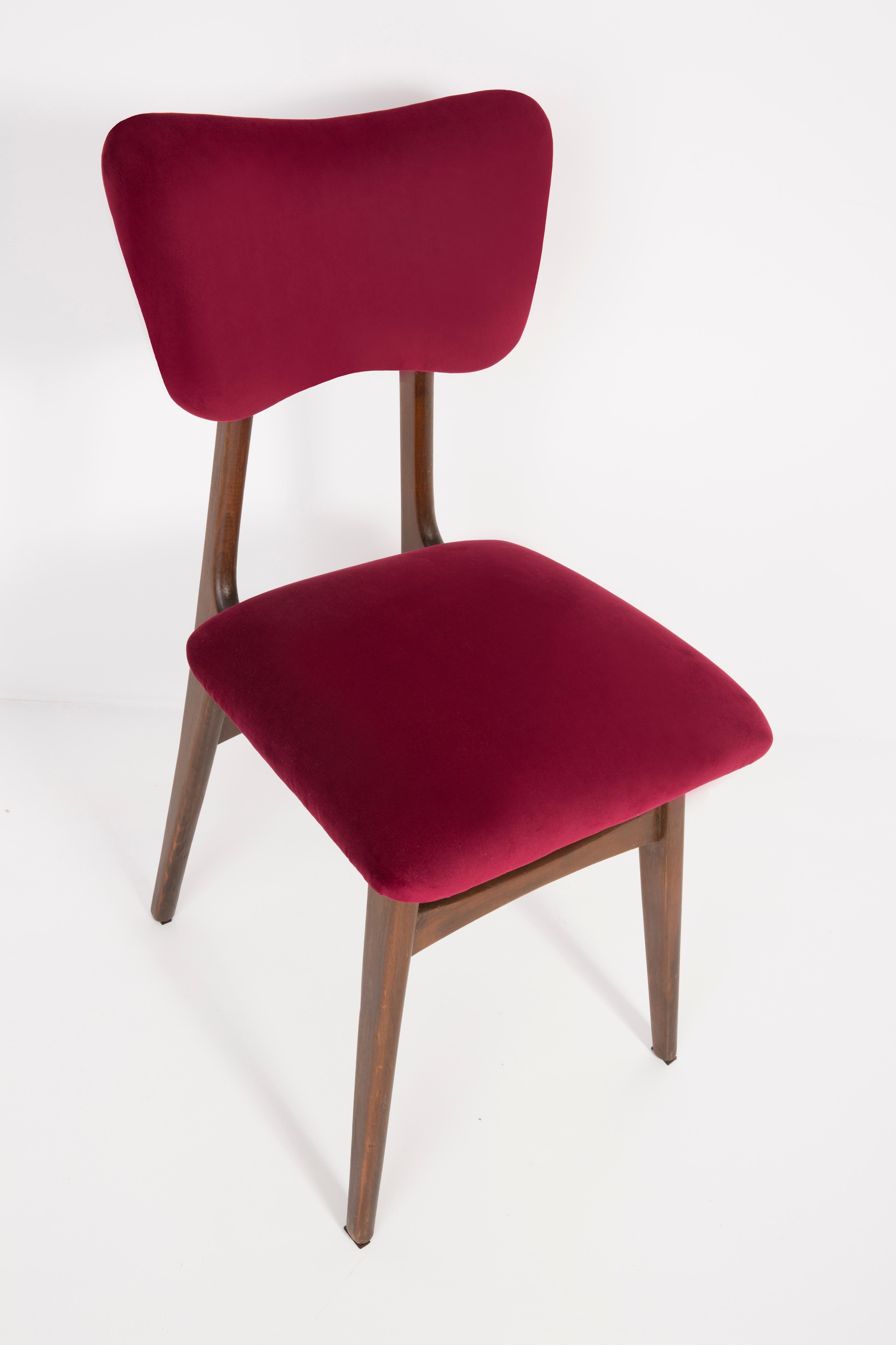 Chaise rouge bourgogne du XXe siècle, années 1960 en vente 1