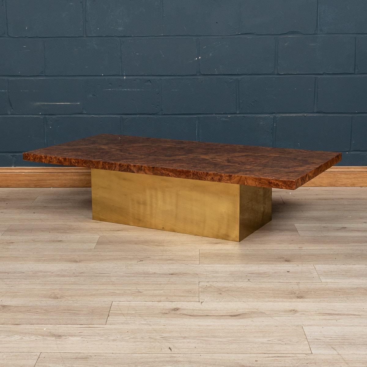 A large burled walnut veneer coffee table by Willy Rizzo, made in Italy towards the end of the 1960s to early 1970s. The clean lines and luxurious feel are characteristically Willy Rizzo and this coffee table embodies this spirit. Measuring an
