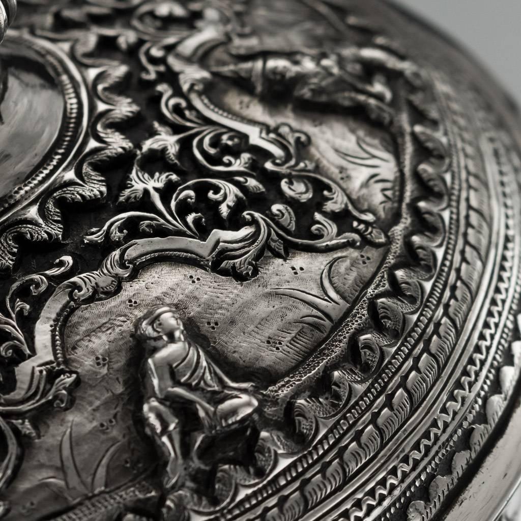 20th Century Burmese Outstanding Silver Betel Box, Rangoon 3