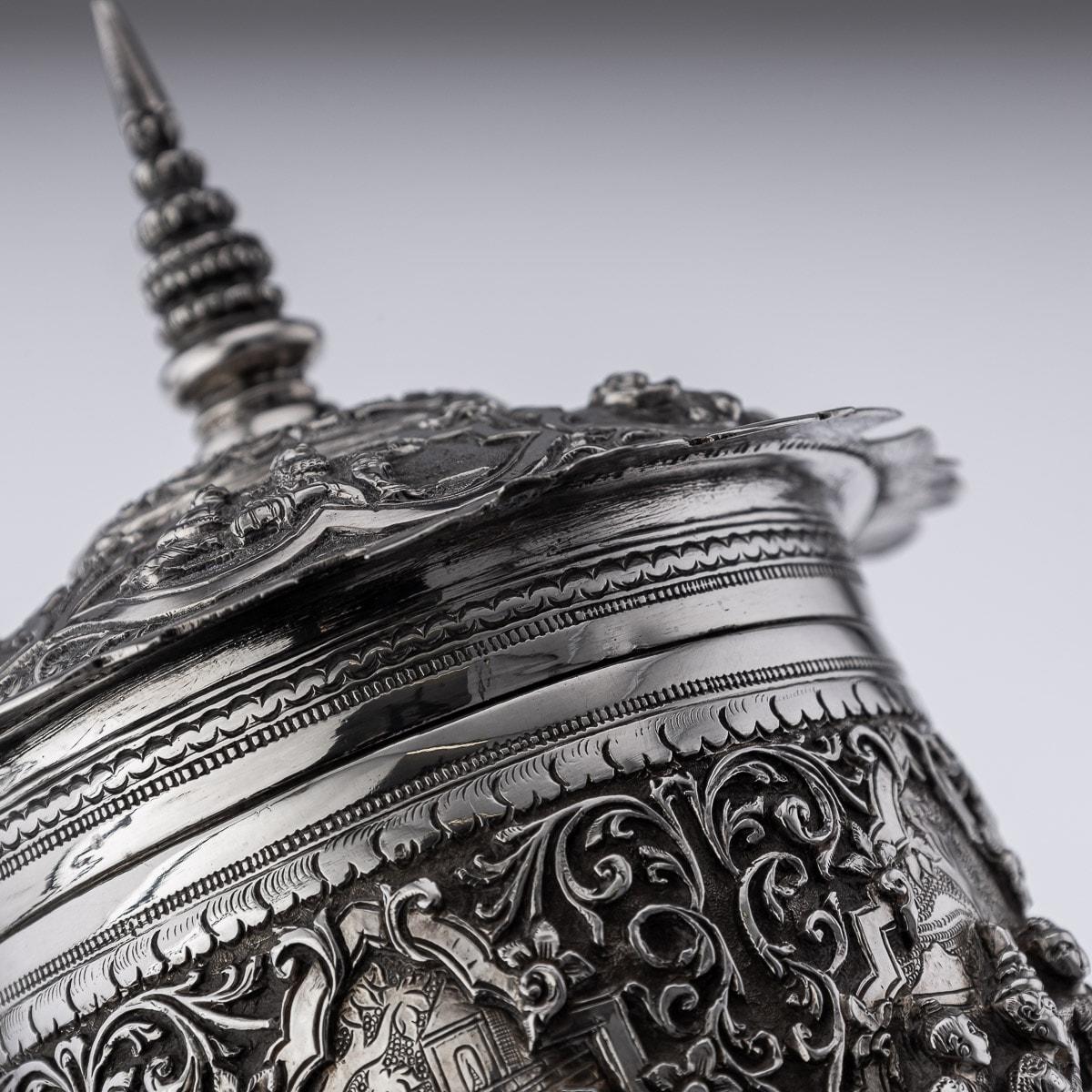 20th Century Burmese Solid Silver Betel Box, Rangoon, c.1900 12