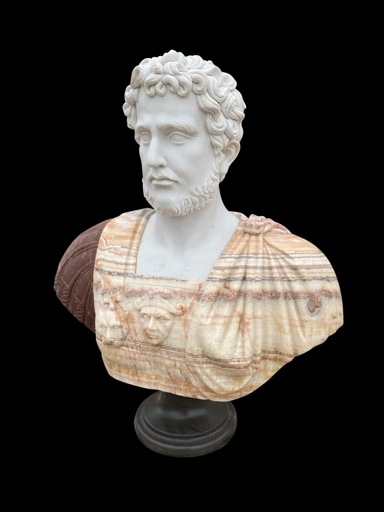 20th Century Bust of Roman Hand Carved in Carrara White and African Onyx Marble For Sale 6