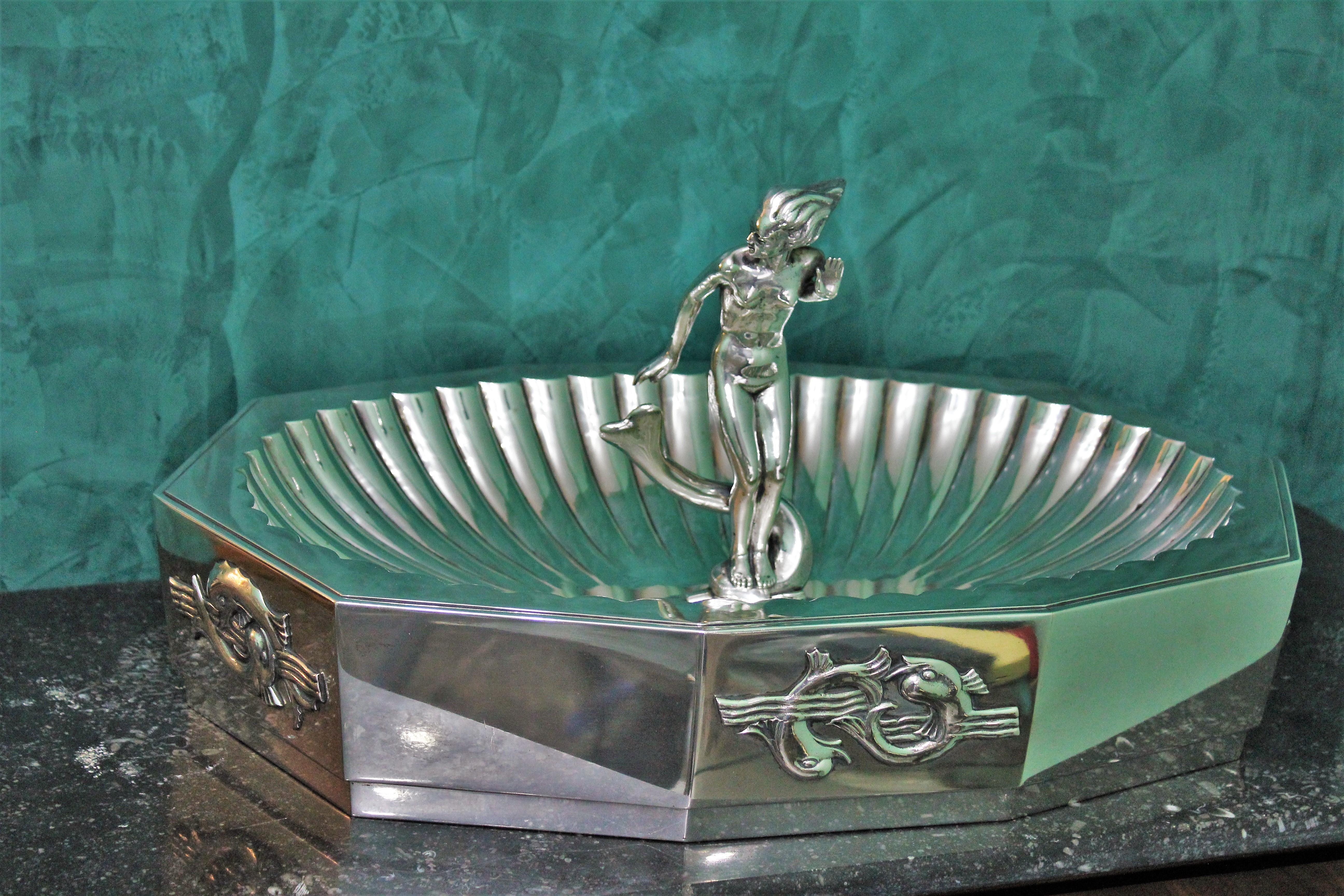 20th Century by Arrigo Finzi Art Deco Silver Centrepiece Amphitrite, 1939-1943 For Sale 3
