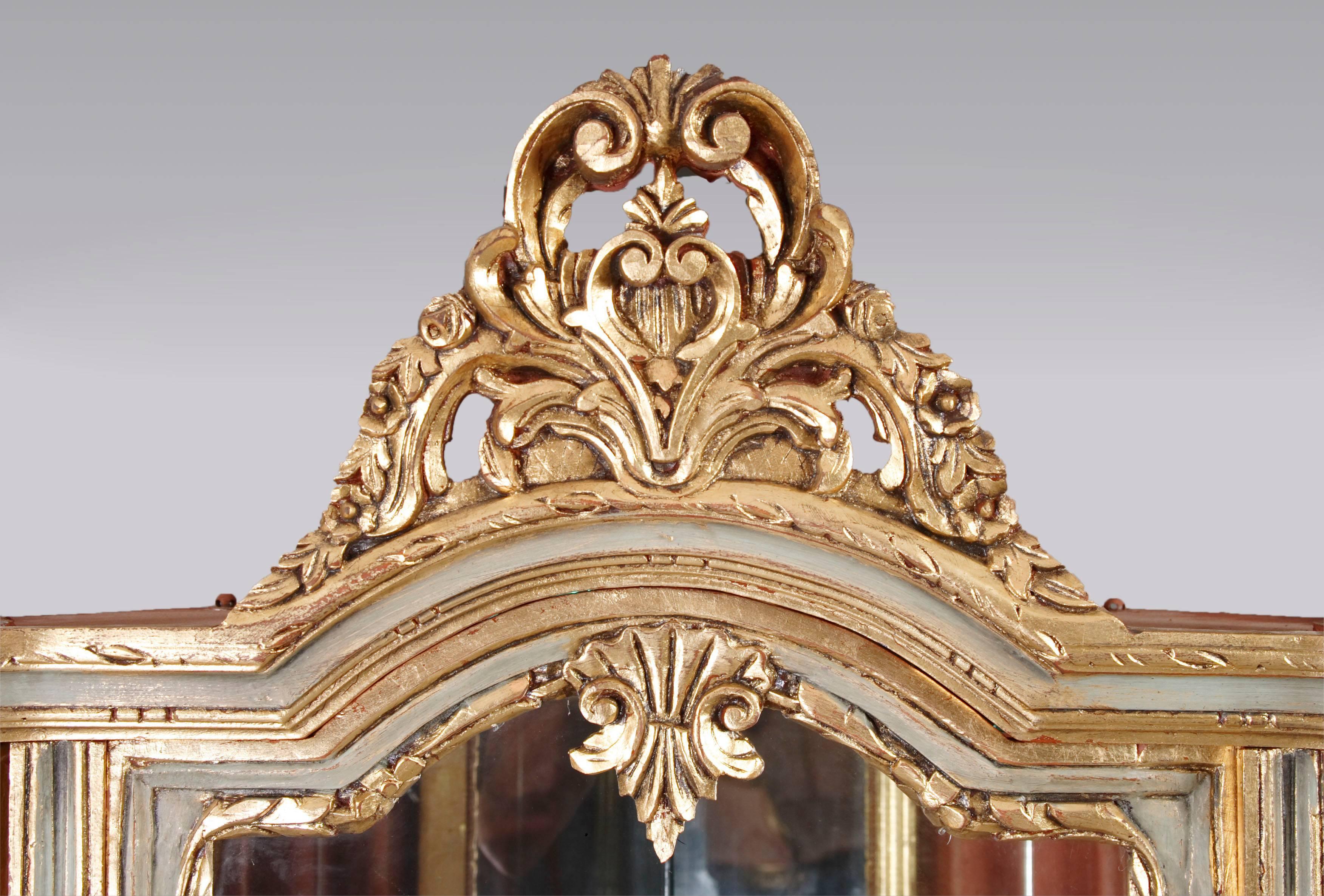 20th Century Cabinet in the Louis XV Style Carved Beechwood and Poliment Gilded 1