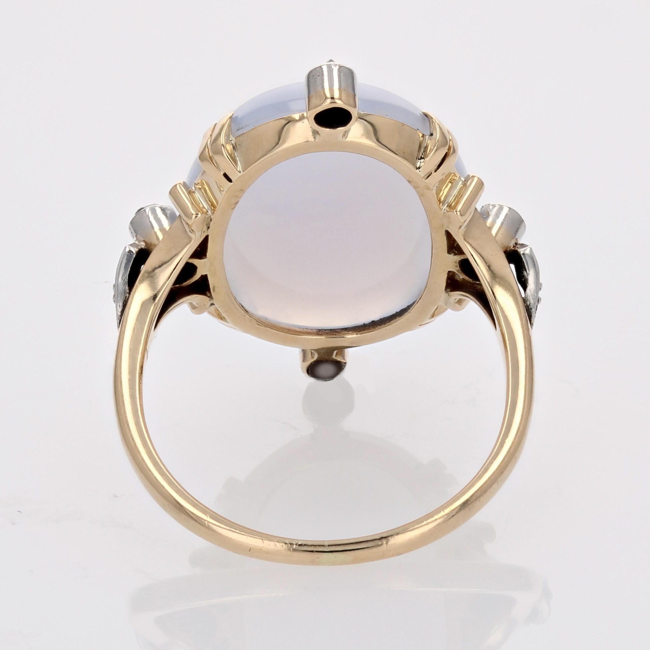 20th Century Cabochon Chalcedony Diamonds 18 Karat Yellow Gold Ring For Sale 9