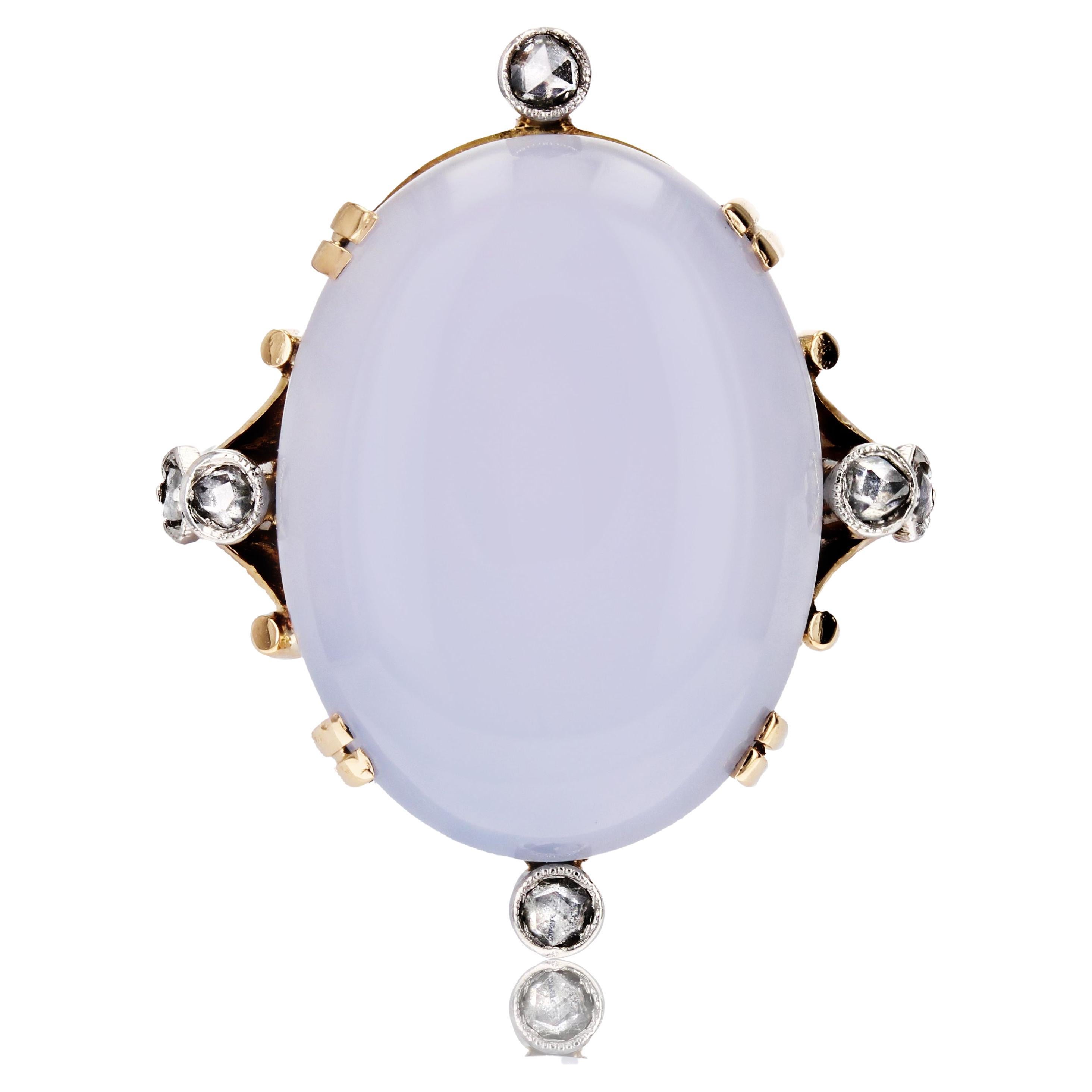 20th Century Cabochon Chalcedony Diamonds 18 Karat Yellow Gold Ring For Sale