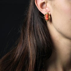 20th Century Cameo Coral 18 Karat Yellow Gold Clip-on Earrings