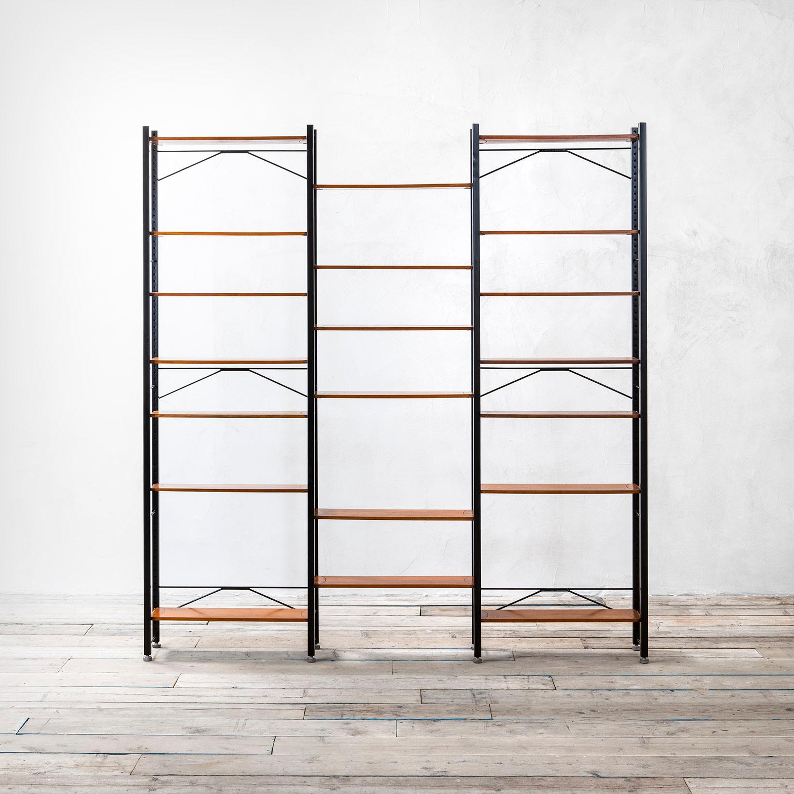 Mid-Century moderno 20th Century, Campo & Graffi Bookcase in Metal and Wood for Home in vendita