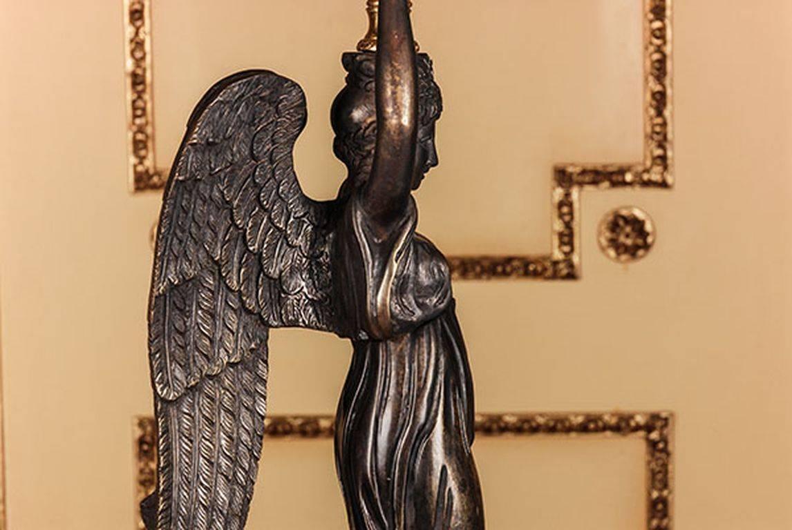 Kandelaber-Tischlampe des 20. Jahrhunderts nach P. Philippe Thomire (Bronze) im Angebot
