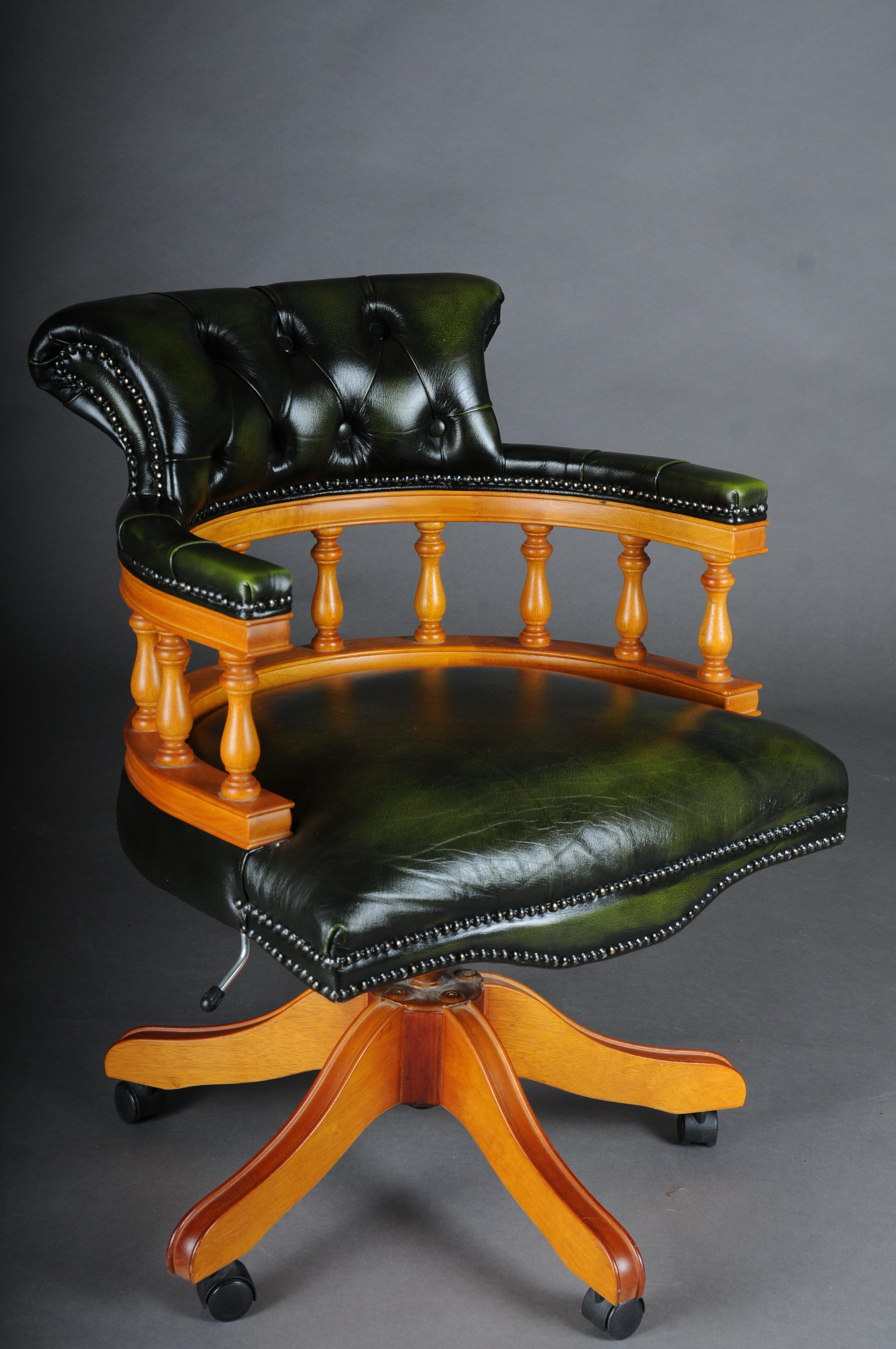 20th Century, Captain Chair English Armchair Leather For Sale 6