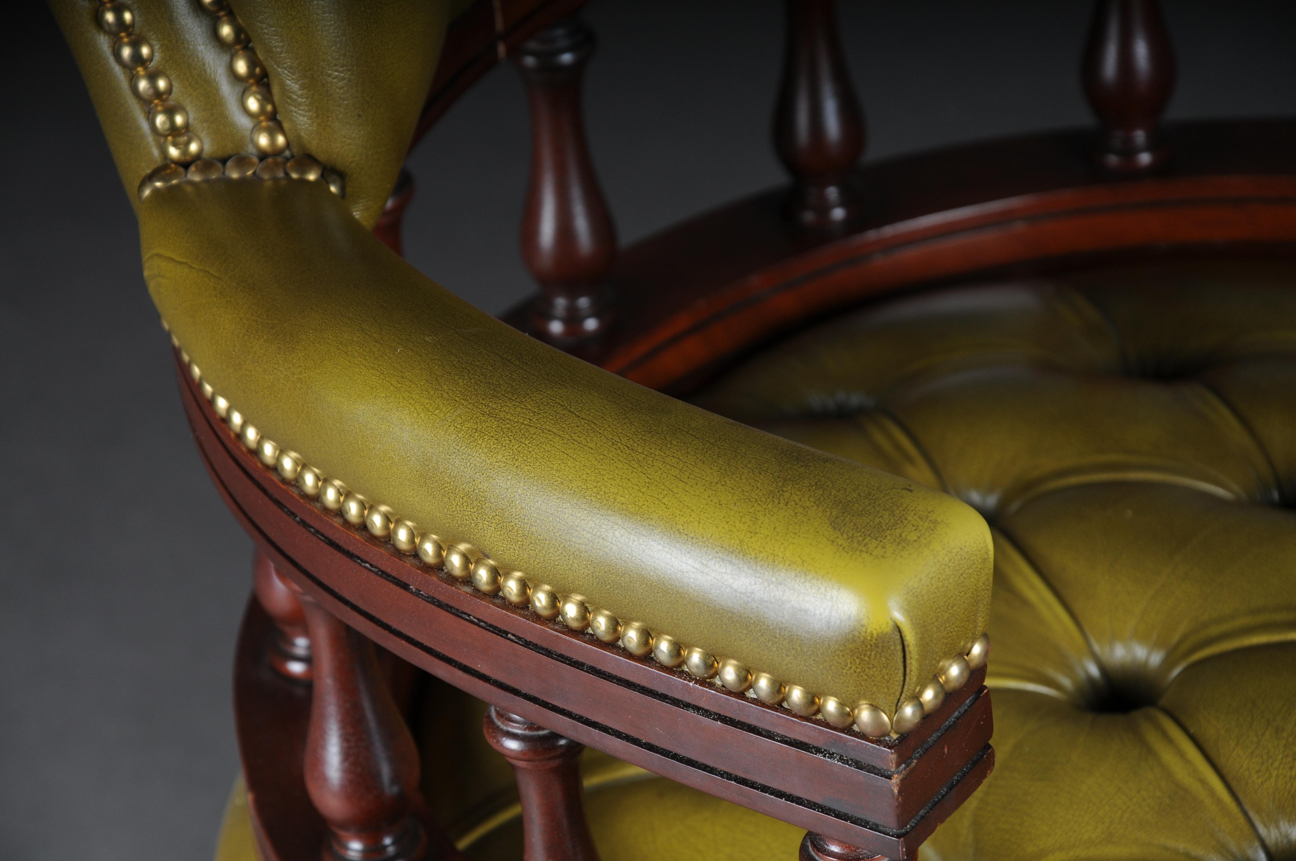 20ème siècle, fauteuil capitaine en cuir anglais en vente 7
