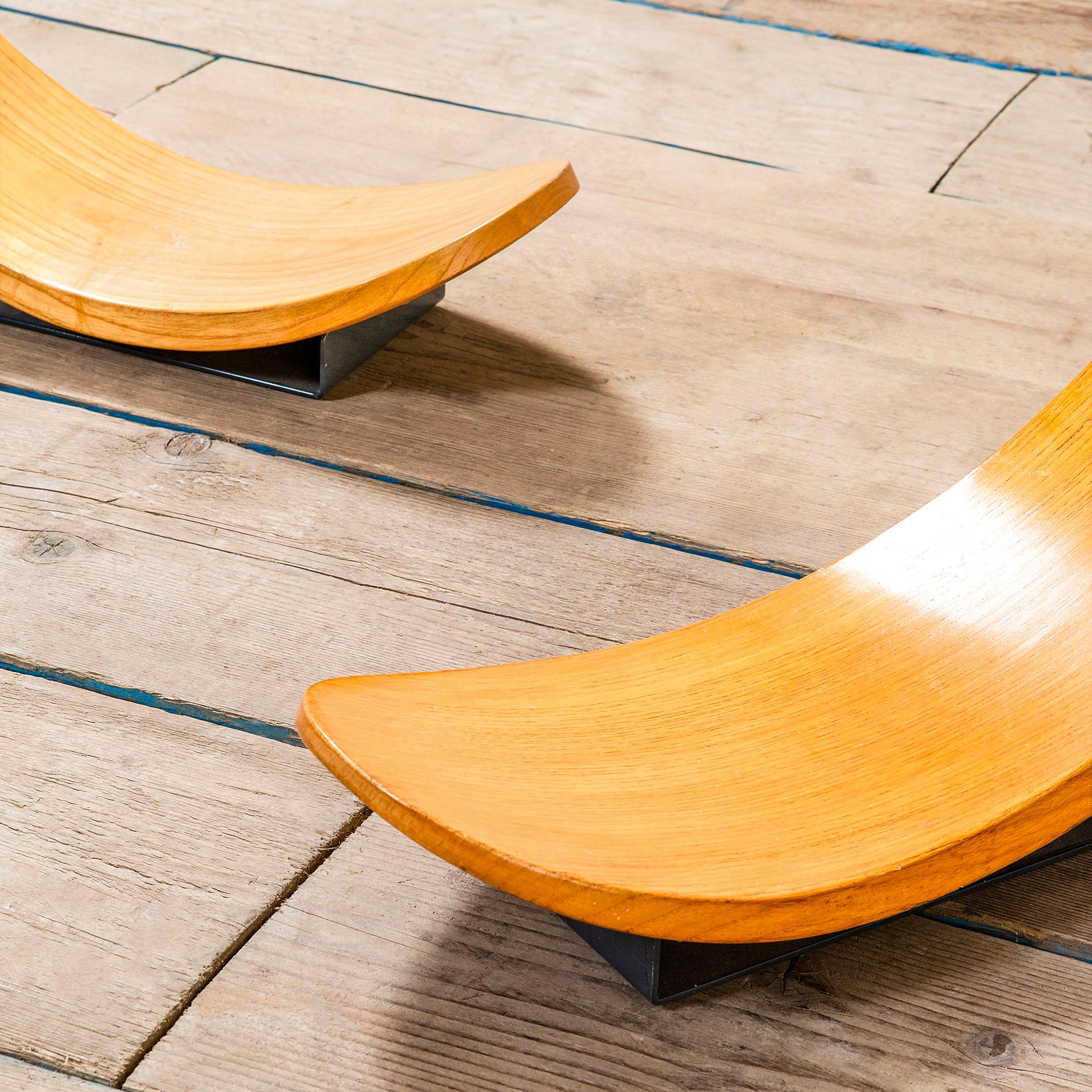 Italian 20th Century Carlo Mo Pair of Seating Mod. Chip in Wood for Tecno, 90s For Sale