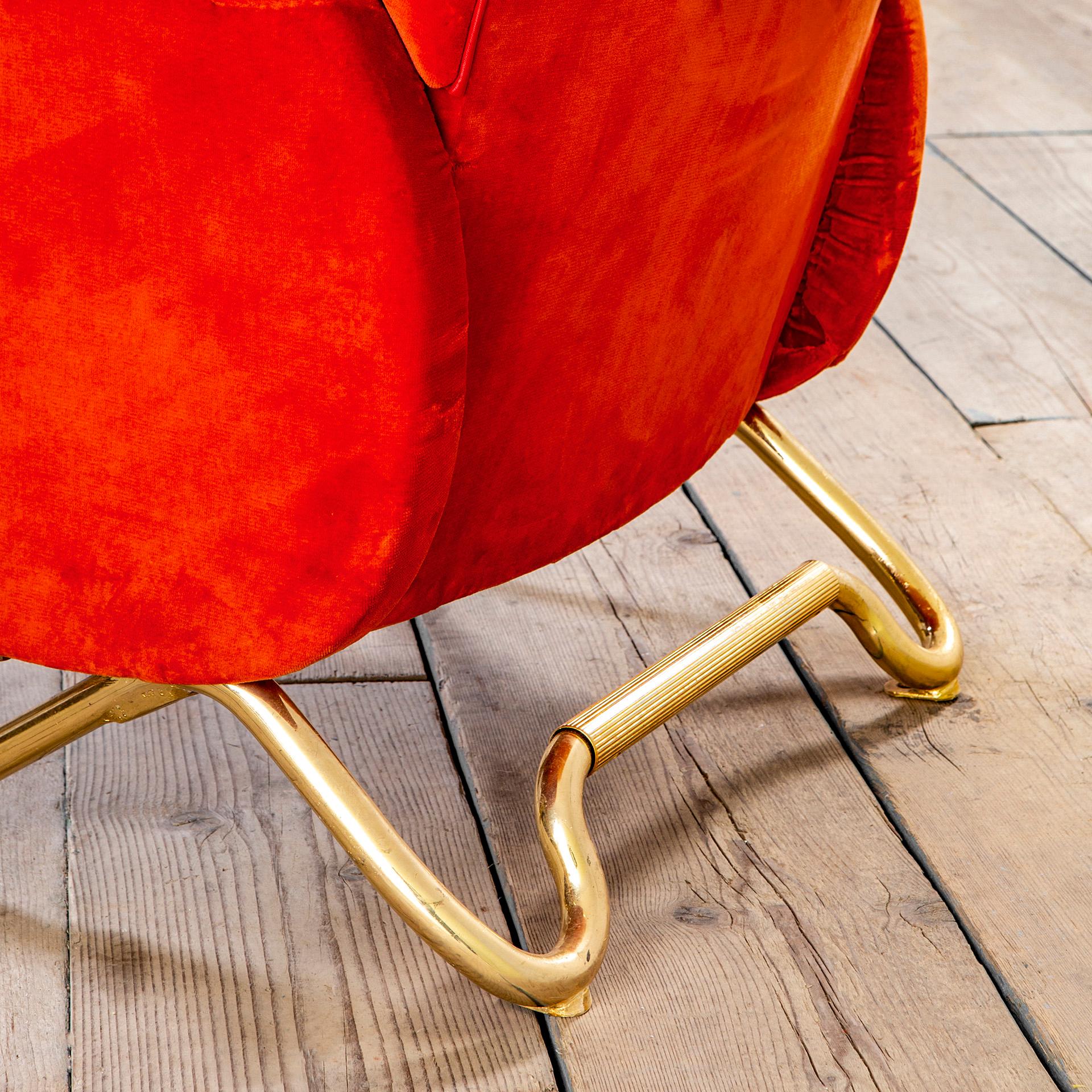 Laiton 20e siècle, Carlo Mollino Paire de fauteuils rouges 50s en vente