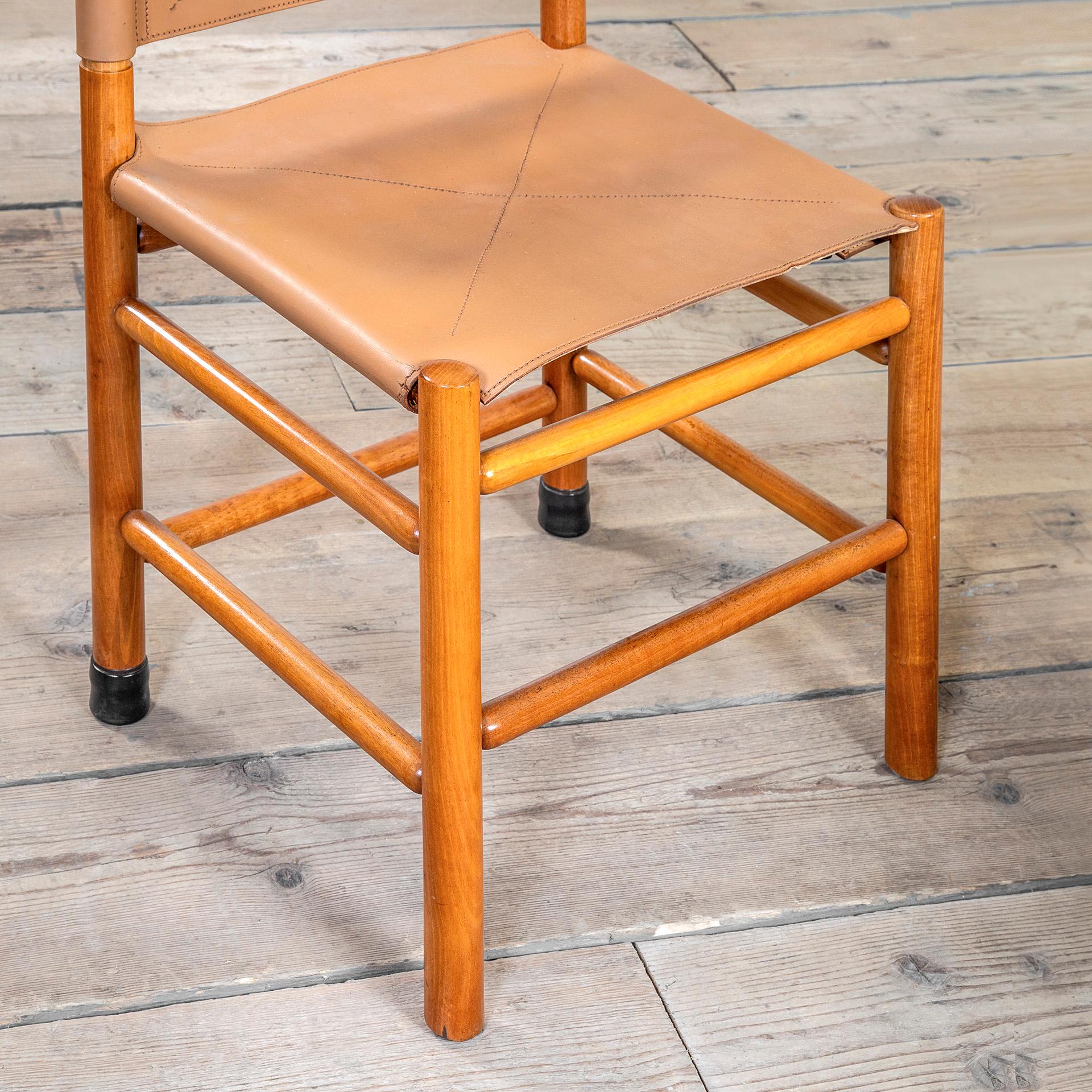 Imitation cuir Carlo Scarpa ensemble de six chaises du 20ème siècle, mod. Kentucky  en vente