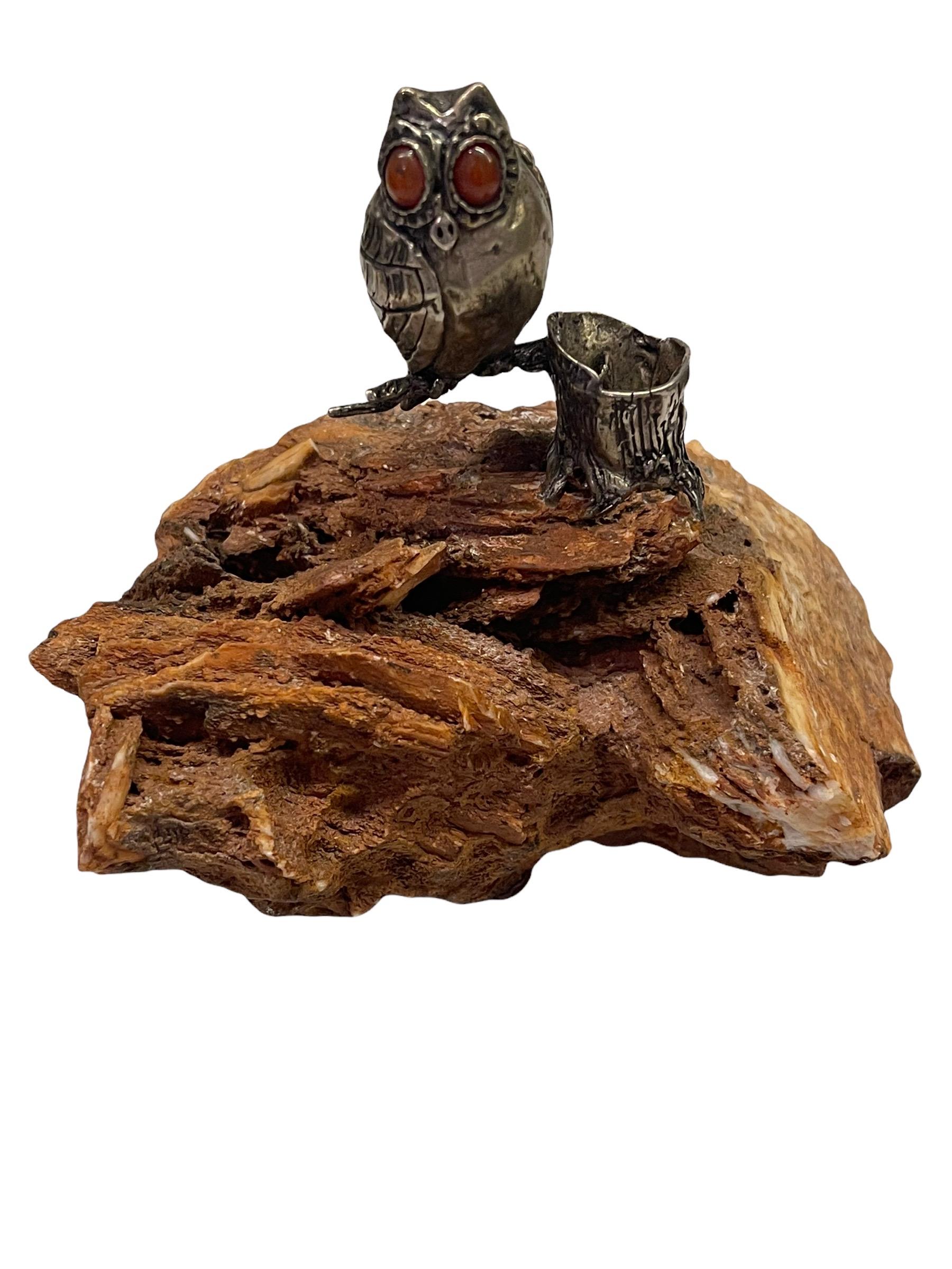 20th Century Cartier Sterling Silver Owl Figurine Perched on a Trunk. For Sale 5