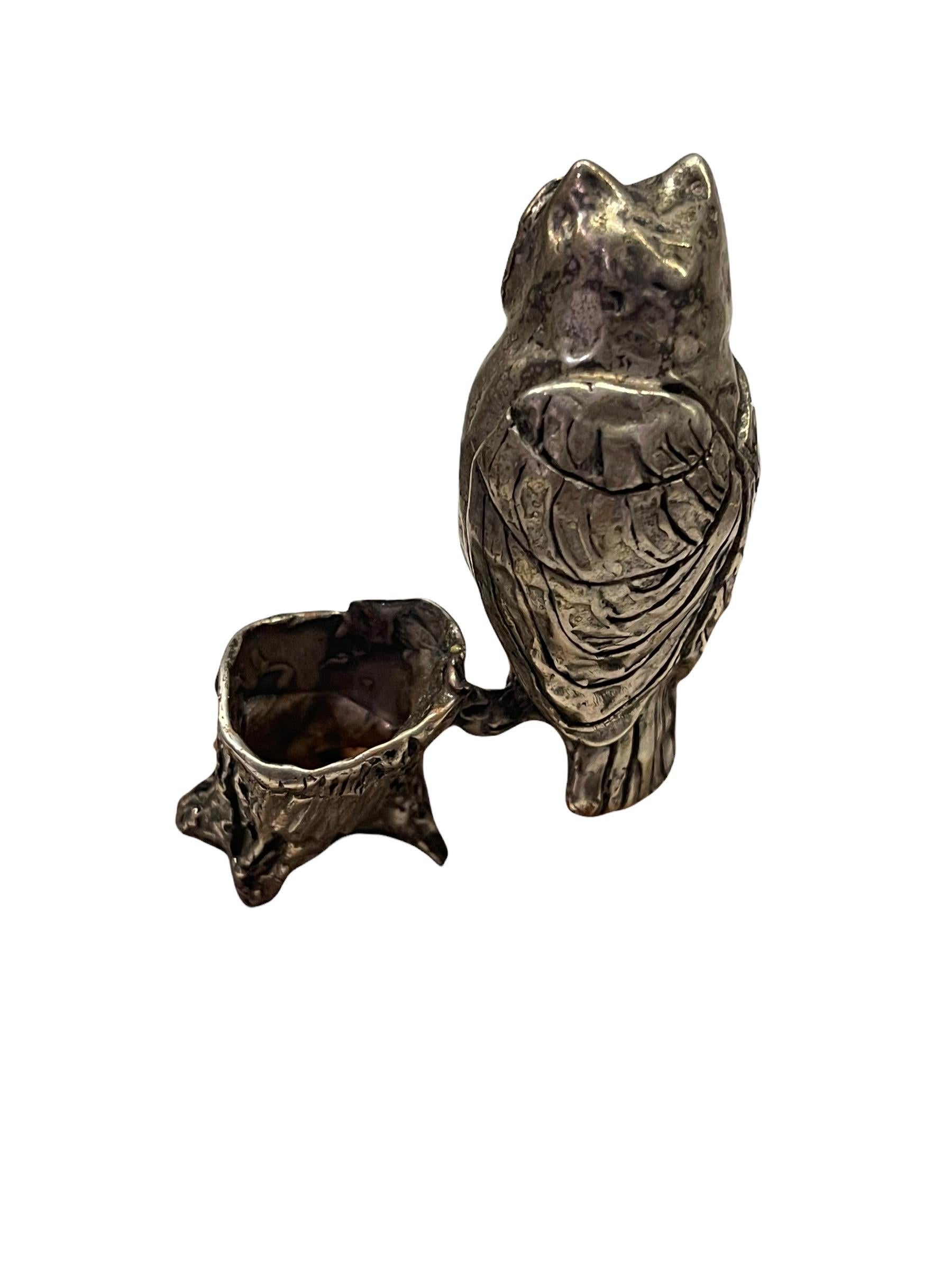 20th Century Cartier Sterling Silver Owl Figurine Perched on a Trunk. For Sale 2