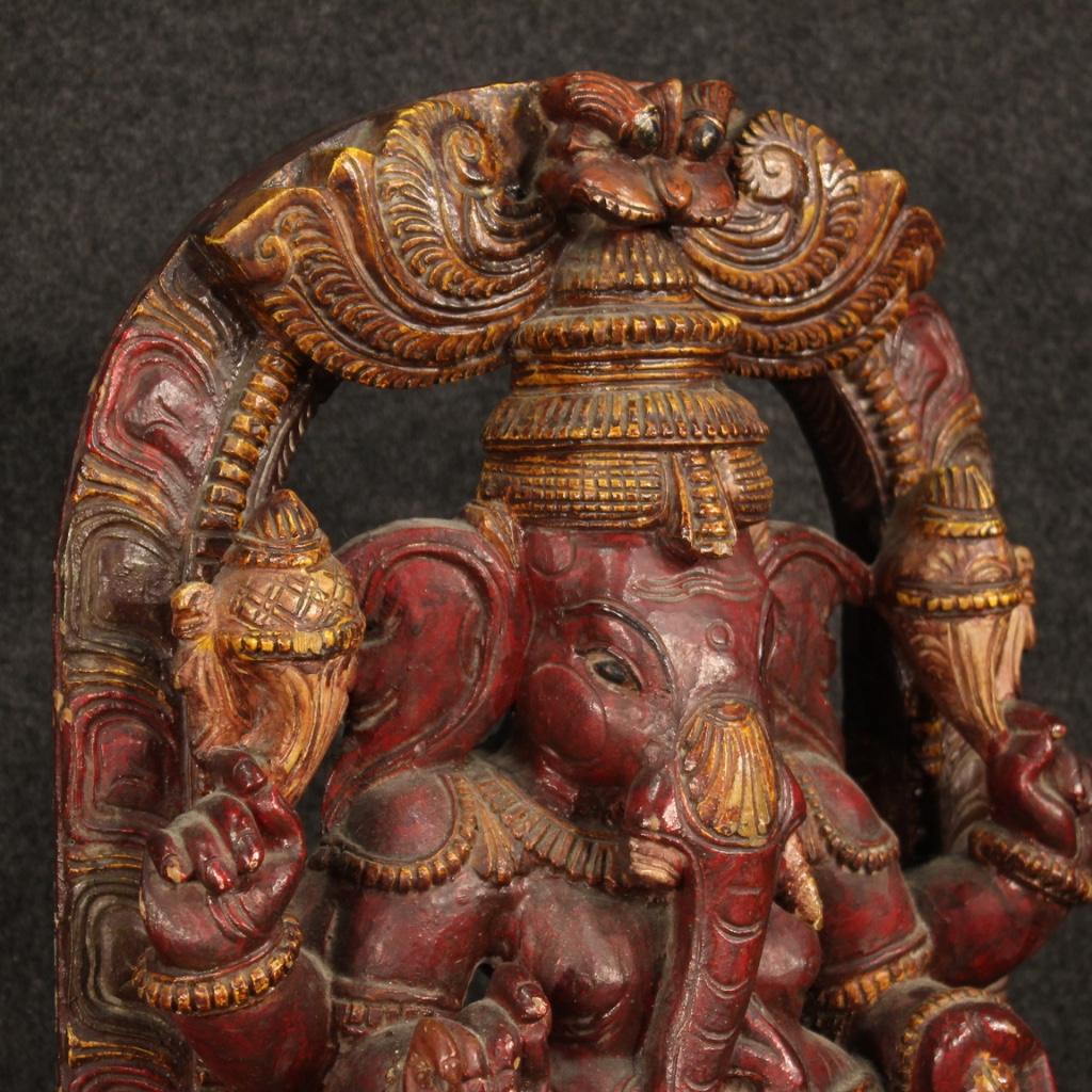 20th Century Carved and Lacquered Wood Indian Divinity Sculpture, 1950 In Good Condition In Vicoforte, Piedmont