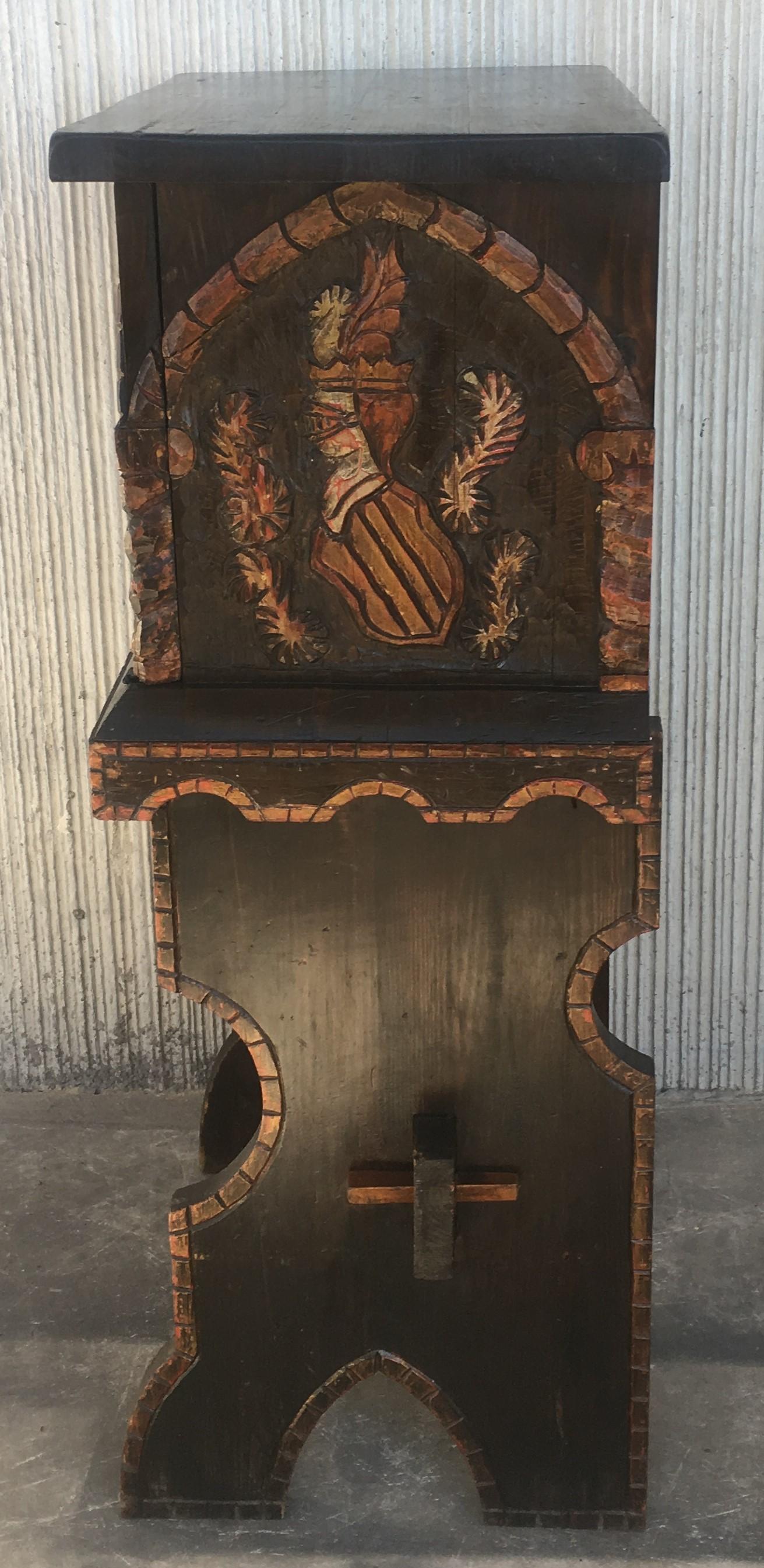 20th Century Carved and Polichromed Cabinet Bar on Stand Varqueno, Buffet, Spain In Good Condition For Sale In Miami, FL