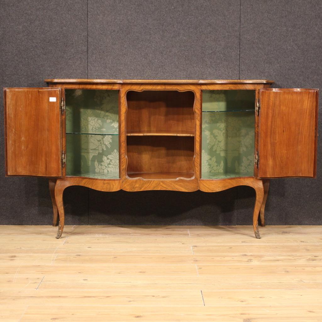 20th Century Carved and Veneered Walnut Antique Italian Sideboard, 1960 For Sale 2