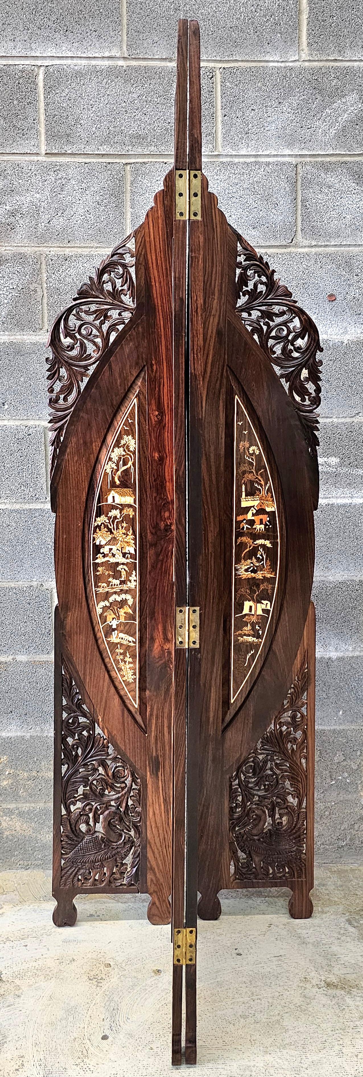 Paravent palatial à quatre panneaux sculpté en marqueterie de bois multiples du 20e siècle en vente 6