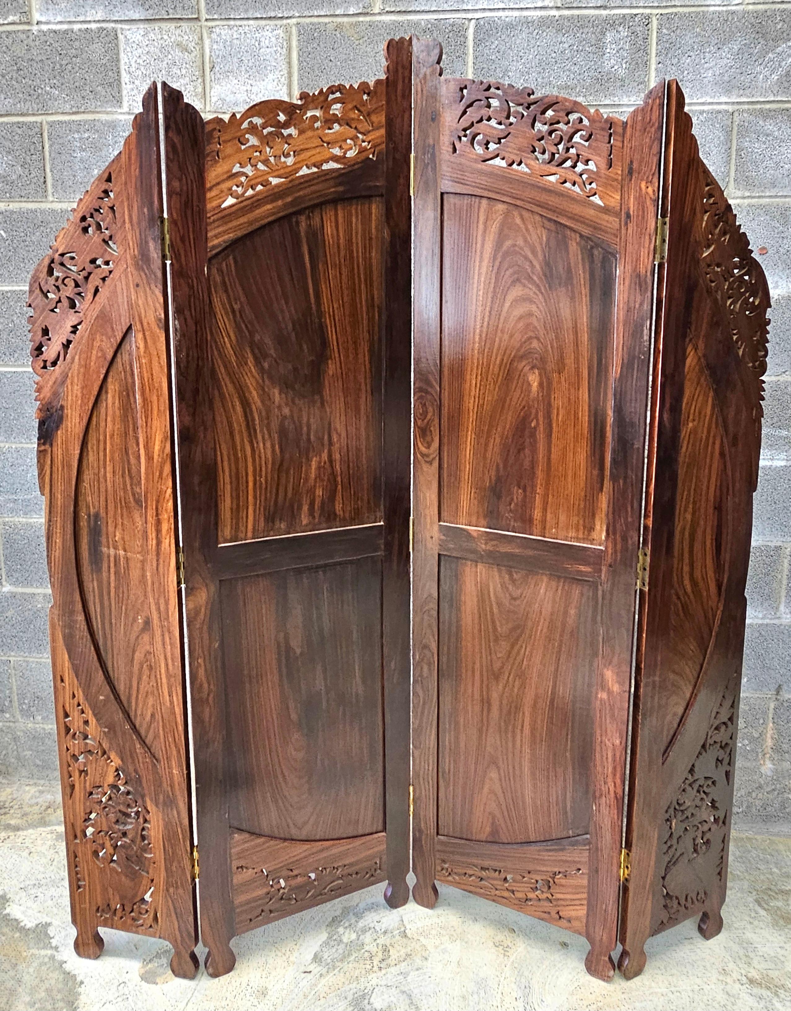Paravent palatial à quatre panneaux sculpté en marqueterie de bois multiples du 20e siècle en vente 8
