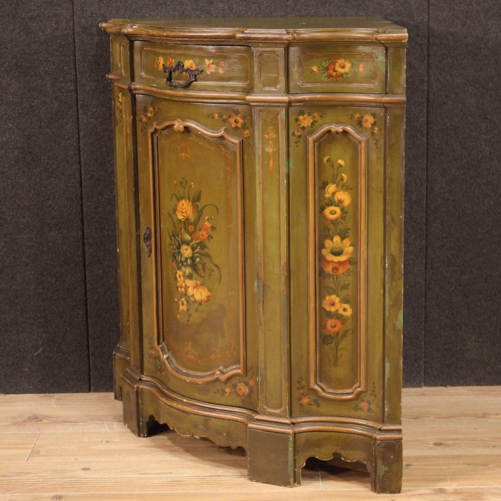 20th Century Carved, Painted and Lacquered Wood Venetian Corner Cupboard, 1930 For Sale 7