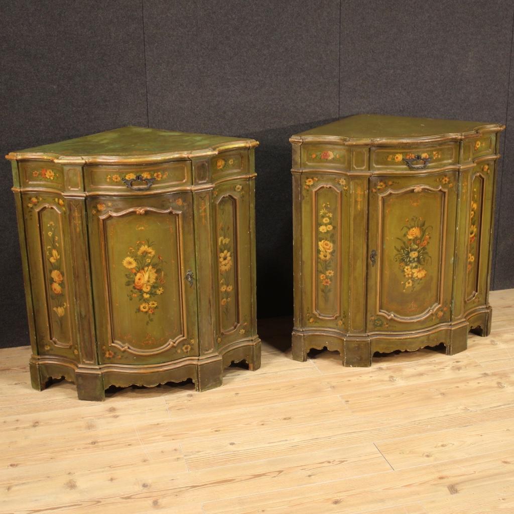 Mid-20th Century 20th Century Carved, Painted and Lacquered Wood Venetian Corner Cupboard, 1930 For Sale