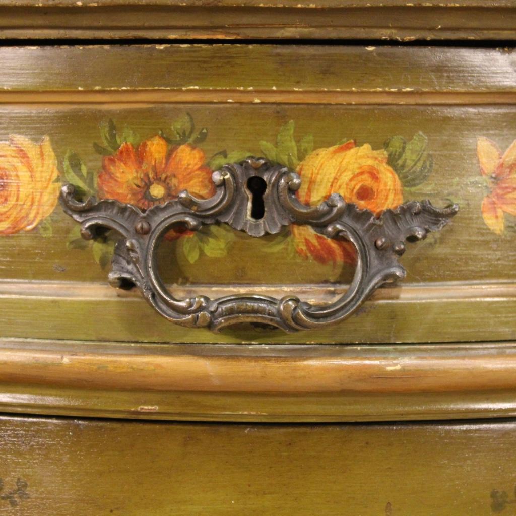 20th Century Carved, Painted and Lacquered Wood Venetian Corner Cupboard, 1930 For Sale 2