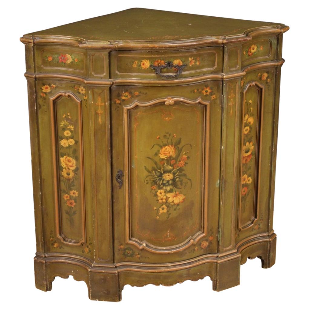 20th Century Carved, Painted and Lacquered Wood Venetian Corner Cupboard, 1930 For Sale