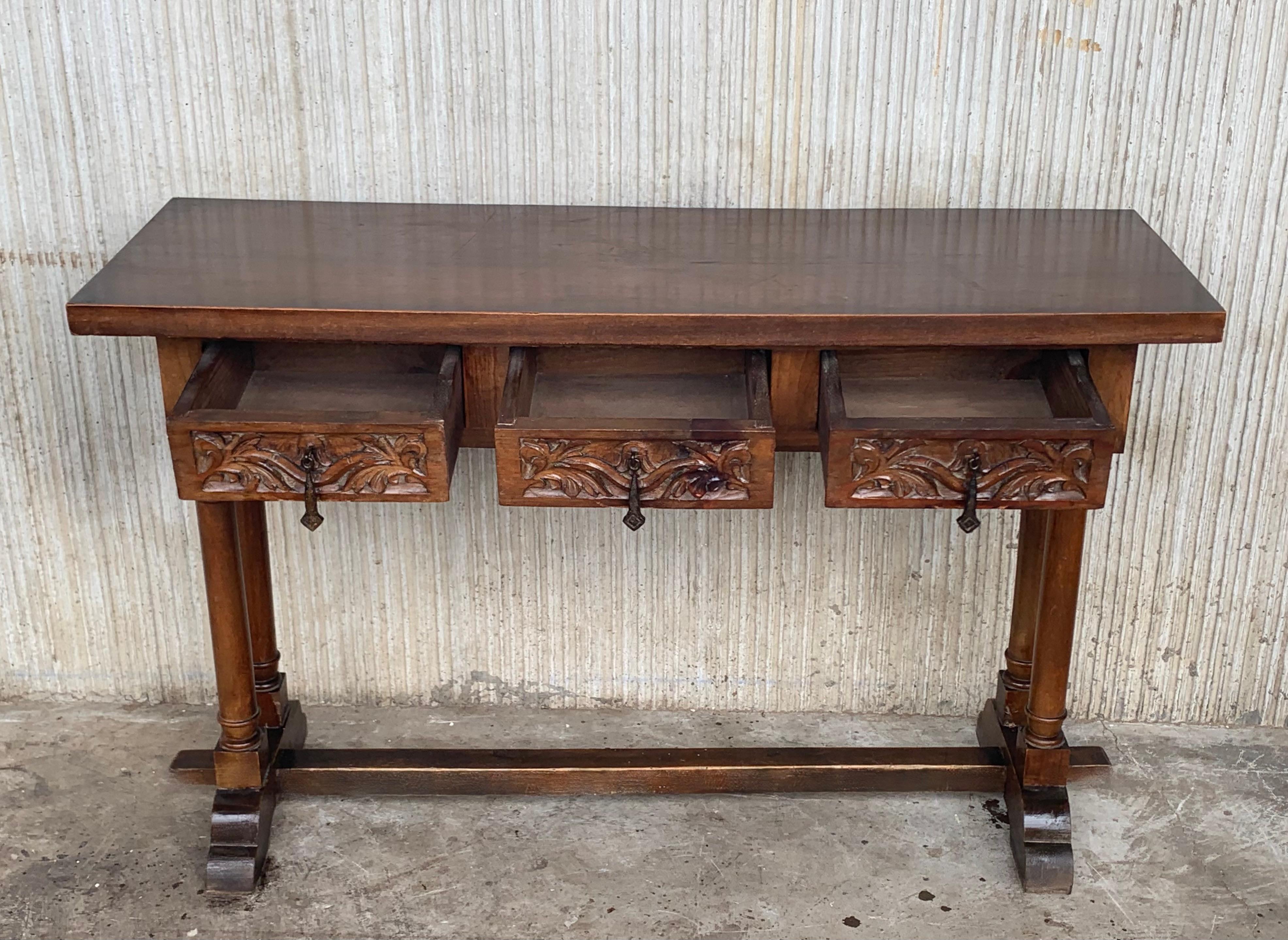 20th Century Carved Three-Drawer Spanish Walnut Console Table with Iron Hardware 1