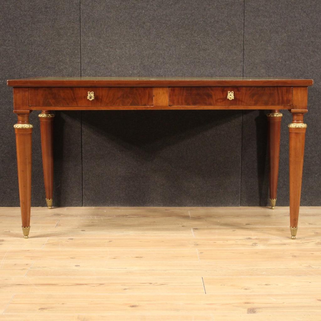 20th Century Carved, Veneered Mahogany and Leatherette French Writing Desk, 1950 In Good Condition In Vicoforte, Piedmont