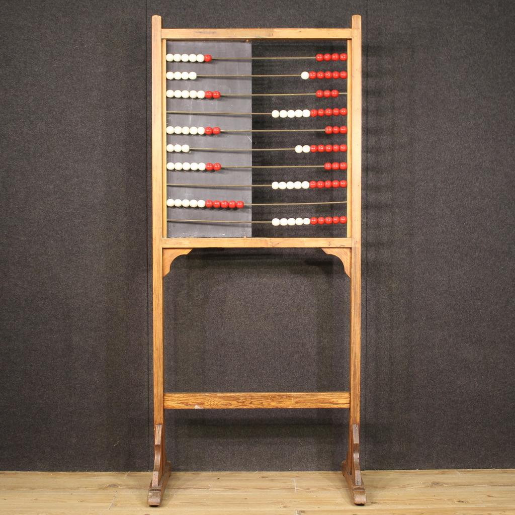 20th Century Carved Wood Dutch School Abacus, 1960 In Good Condition In Vicoforte, Piedmont