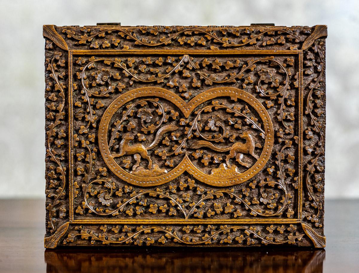 20th Century Carved Wooden Coffret 2