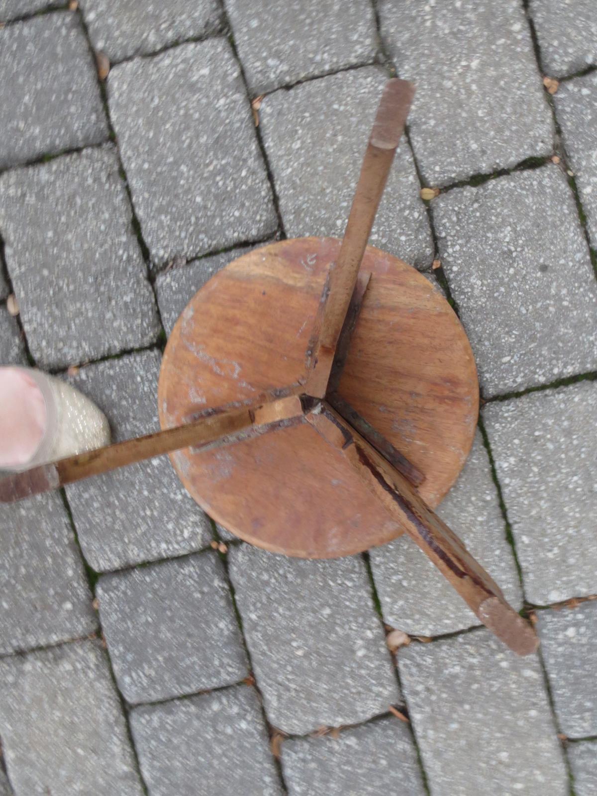 wood drink table