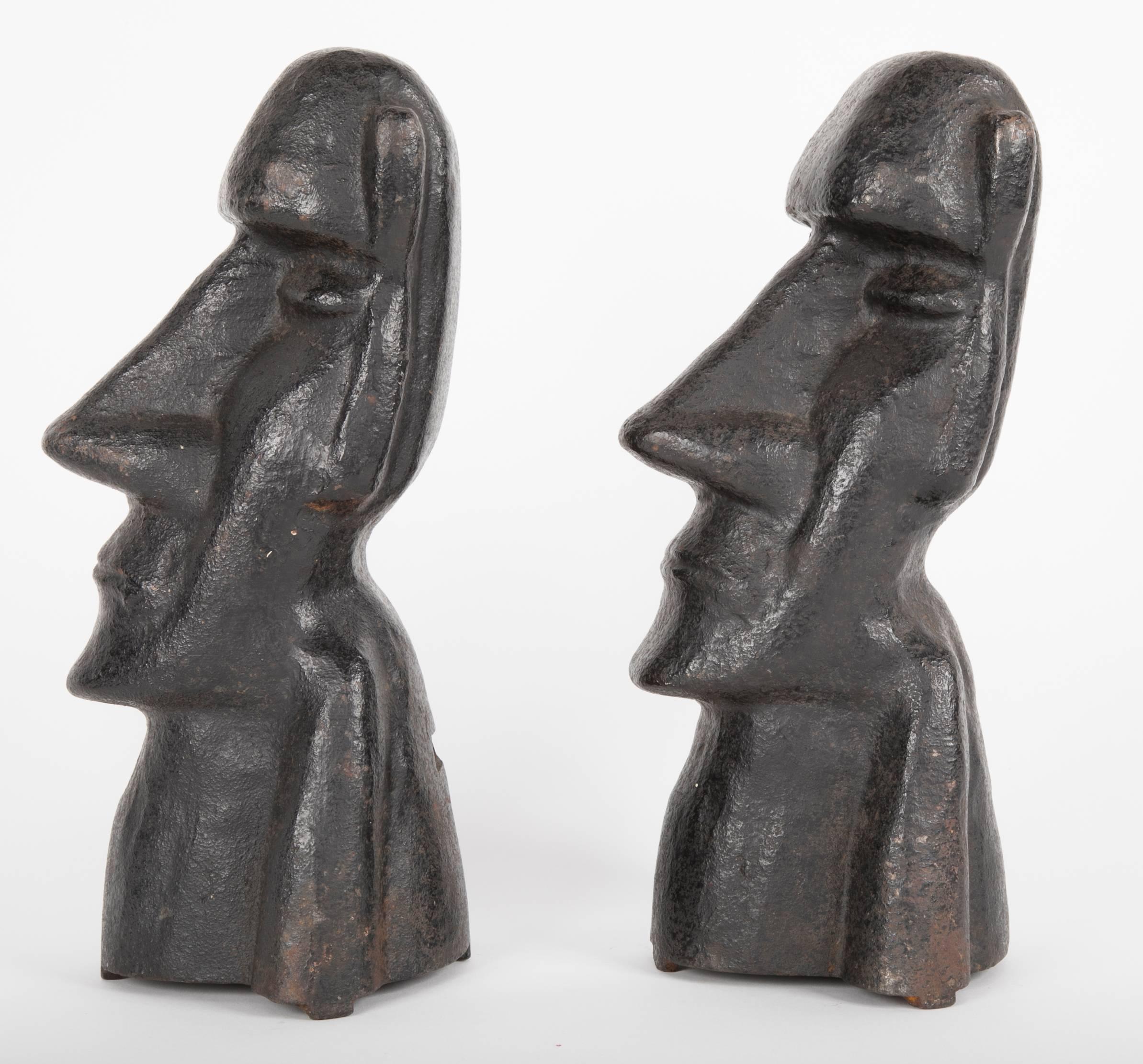 20th Century Cast Iron Andirons in the Form of the Easter Islands Stone Statues In Good Condition For Sale In Stamford, CT
