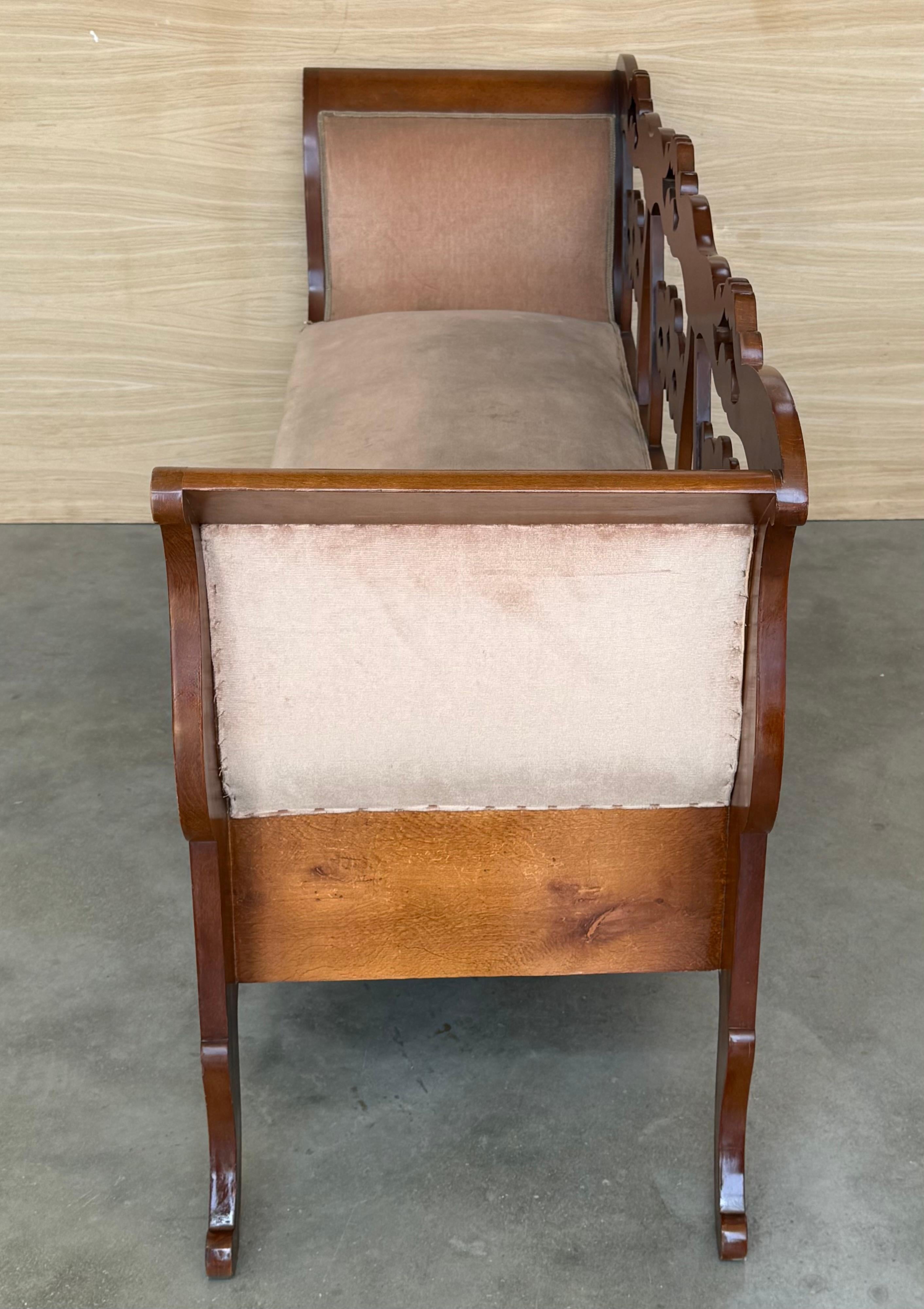 20th Century Catalan Bench in Walnut with Upholstered Seat and Arms For Sale 3