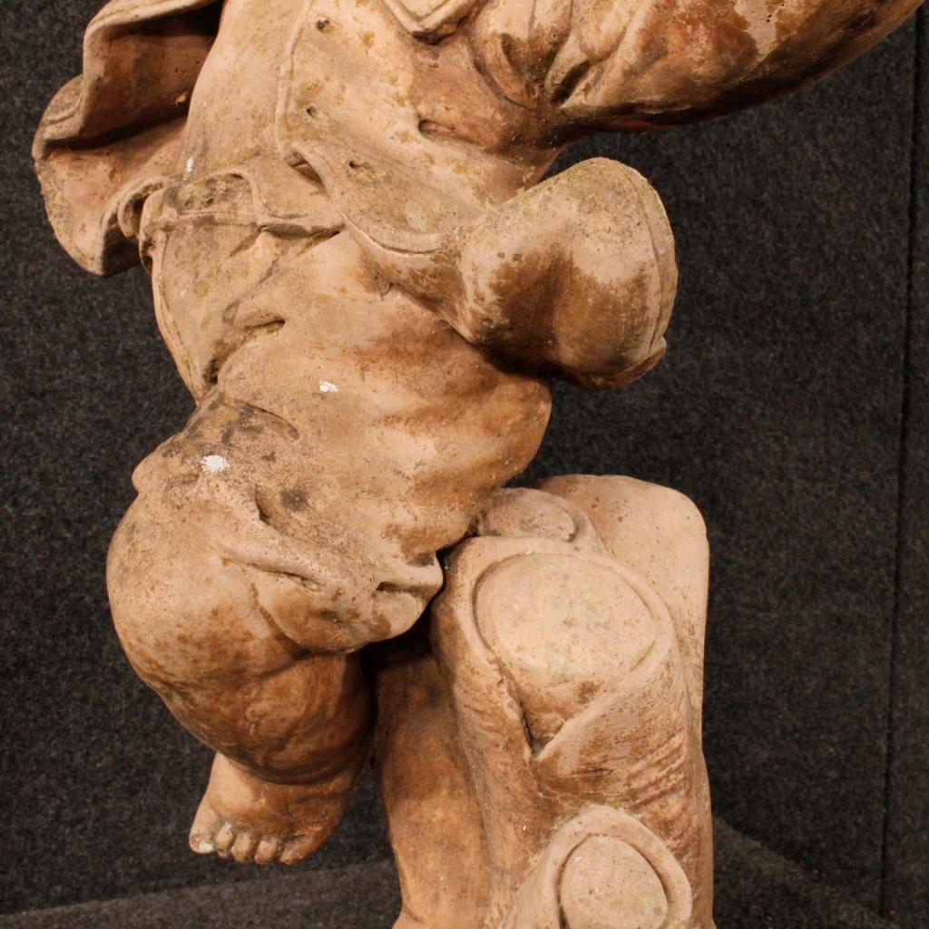 20e siècle Ciment Sculpture française Enfant dansant, 1980 4