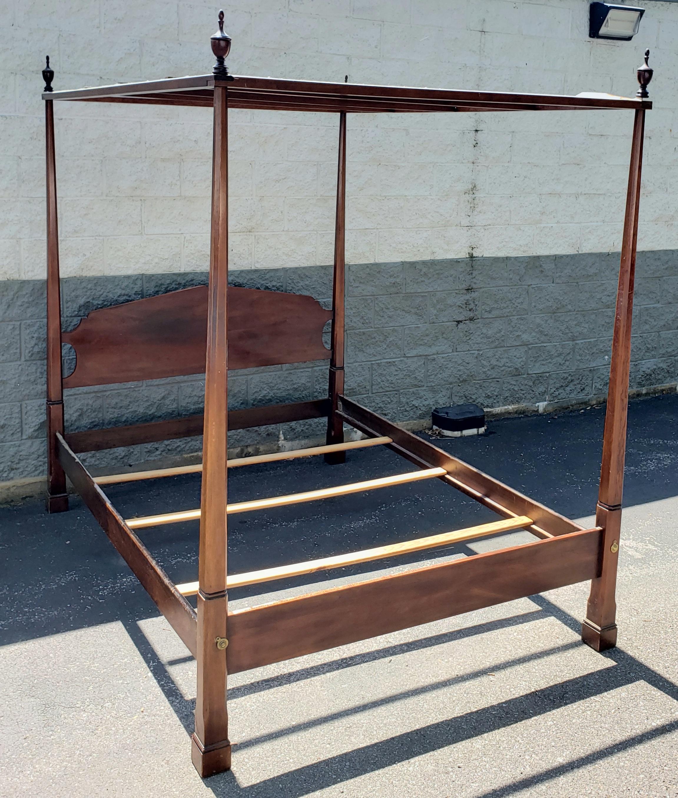 20th Century Centennial Federal Style Cherry Queen Size Canopy Bed For Sale 2