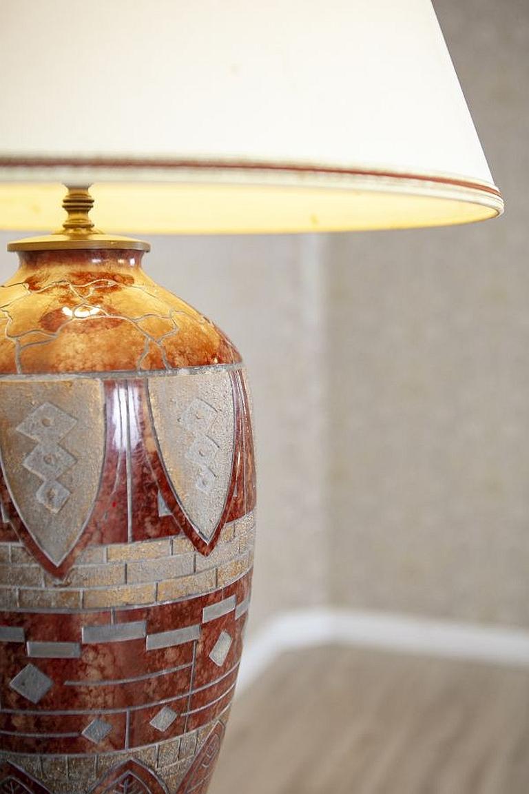 20th Century 20th-Century Ceramic Table Lamp on Wooden Base