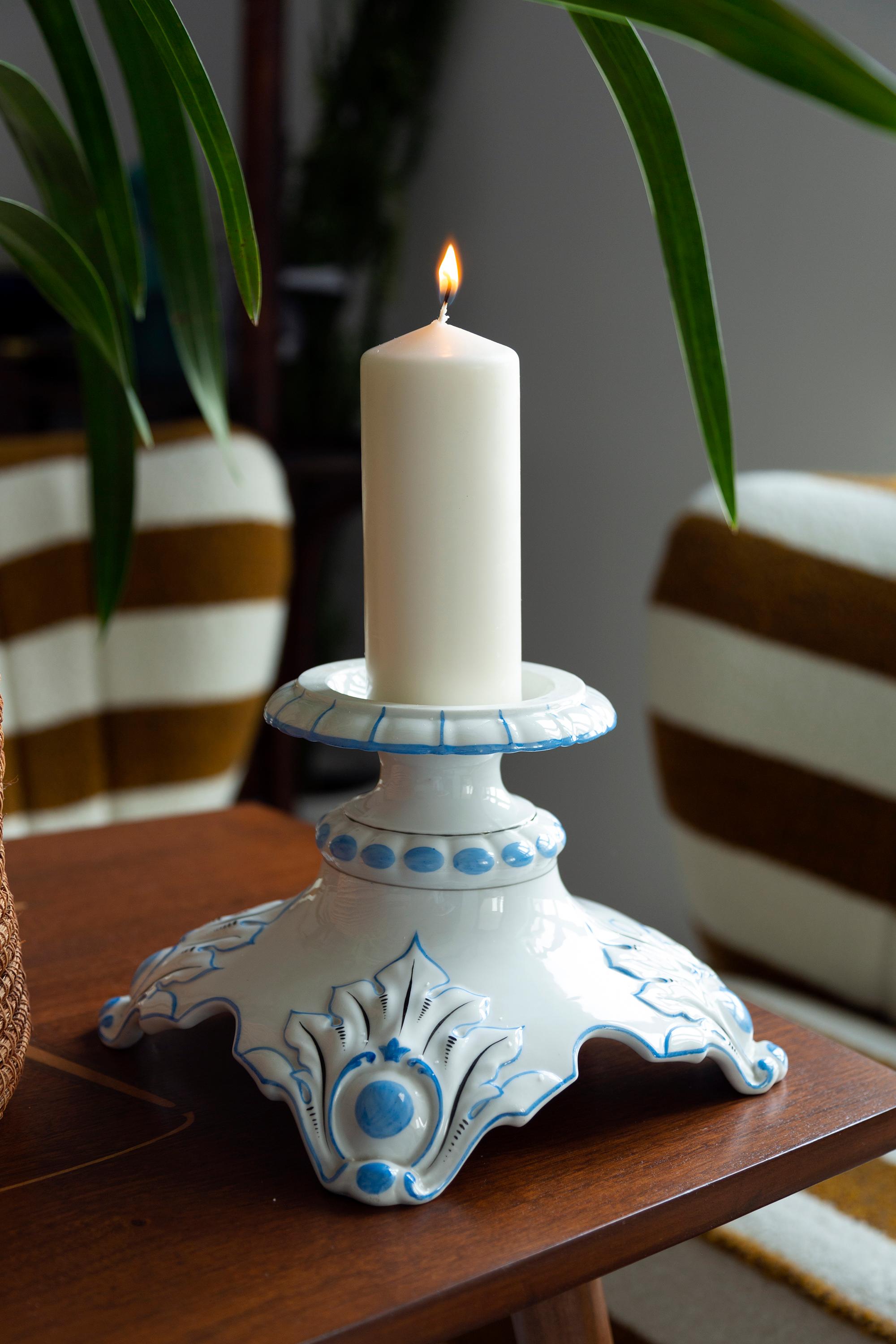 Midcentury French modern candlesticks, circa 1960. Very good condition. No damages. Made of ceramic. Beautiful decoration and good gift. Only one unique piece.