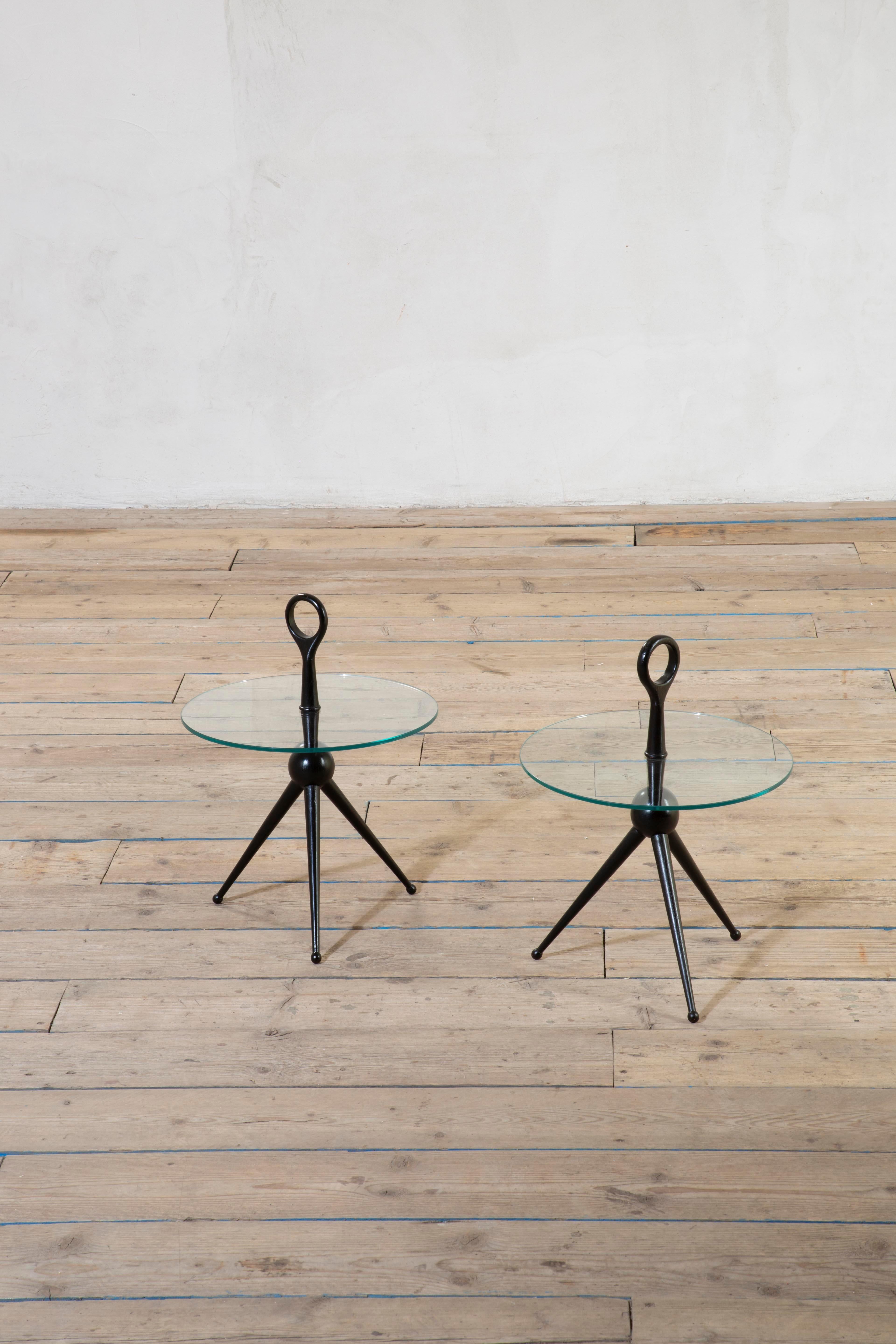 20e siècle, Caesar Lacquer Paire de tables d'appoint en vente 1