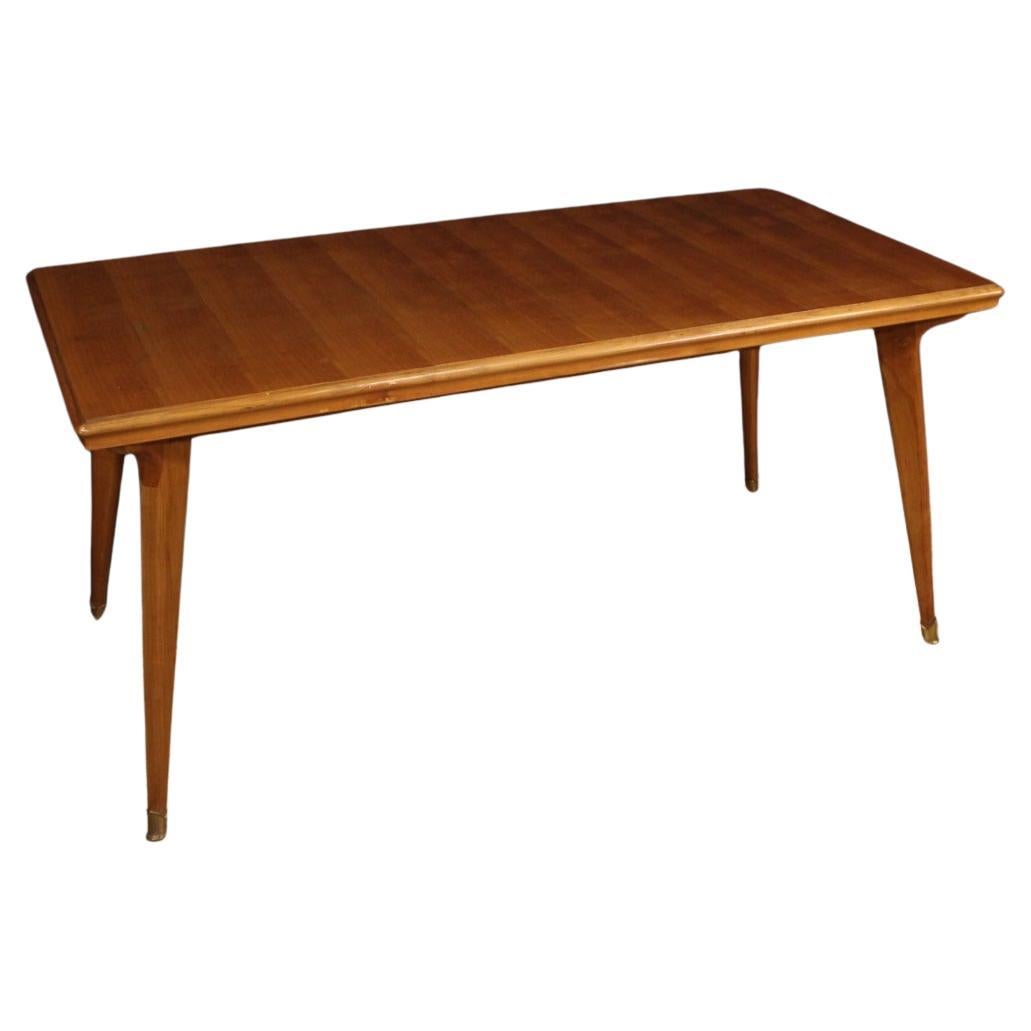 table italienne du 20e siècle en cerisier et bois de fruitier, salon, 1960